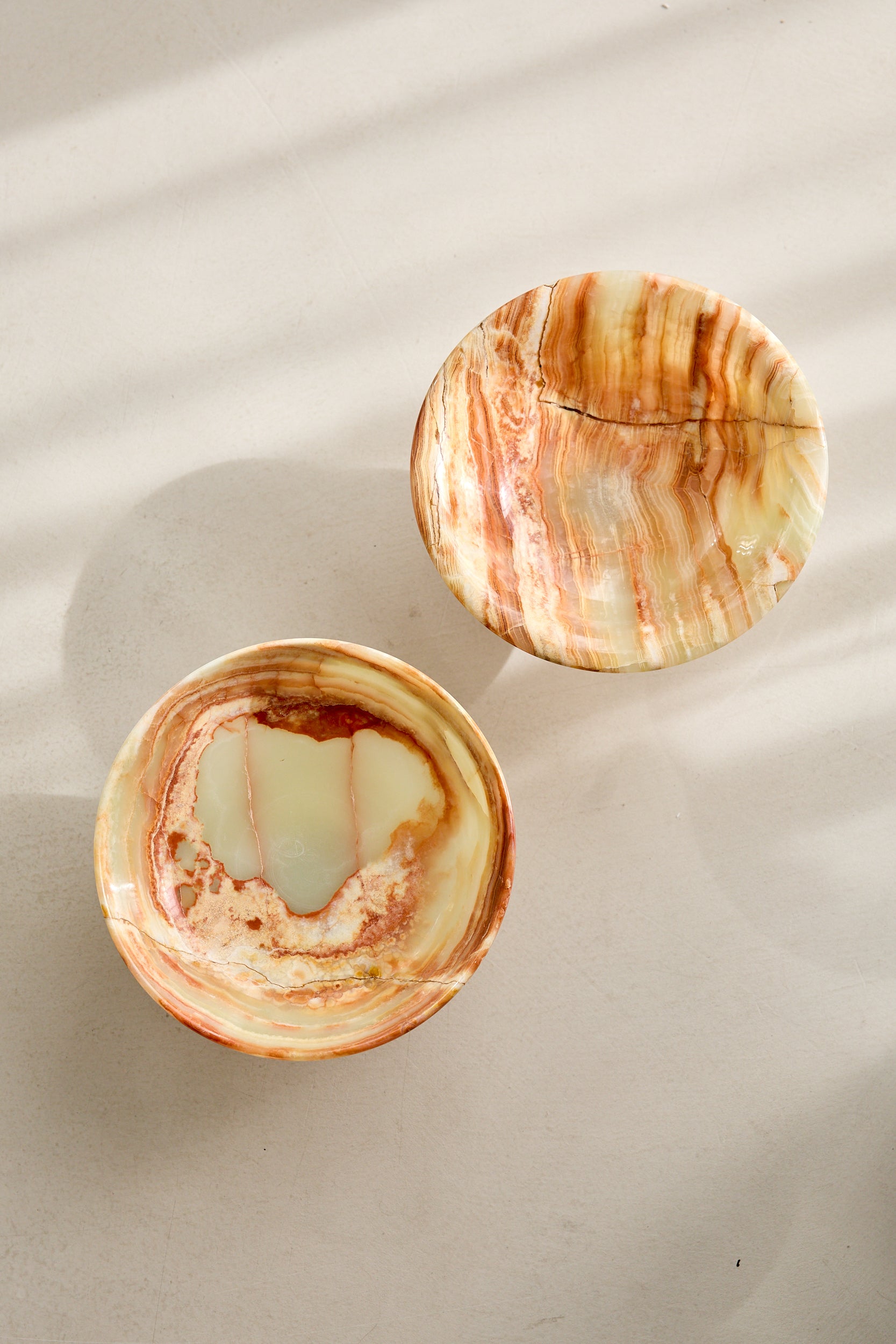 unique decorative onyx bowls available at Uniiqo Studio