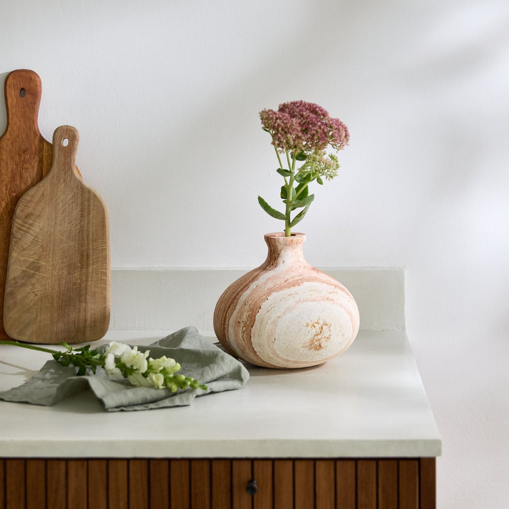 Rustyra Vase
