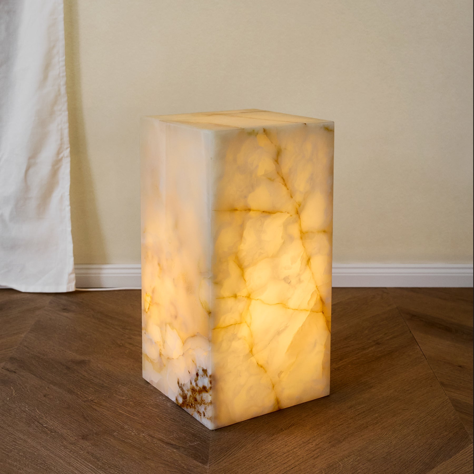 Thalos Pedestal