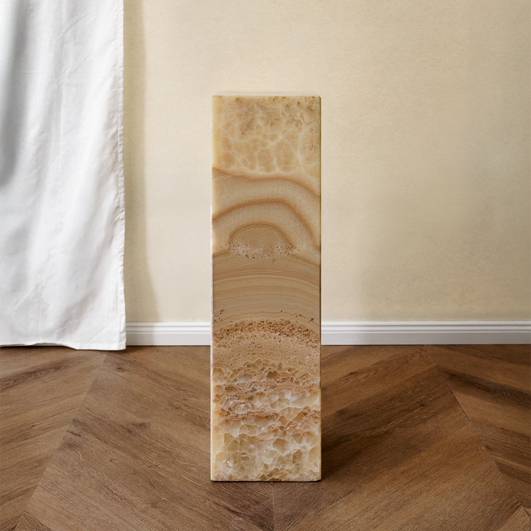 Kareth Pedestal