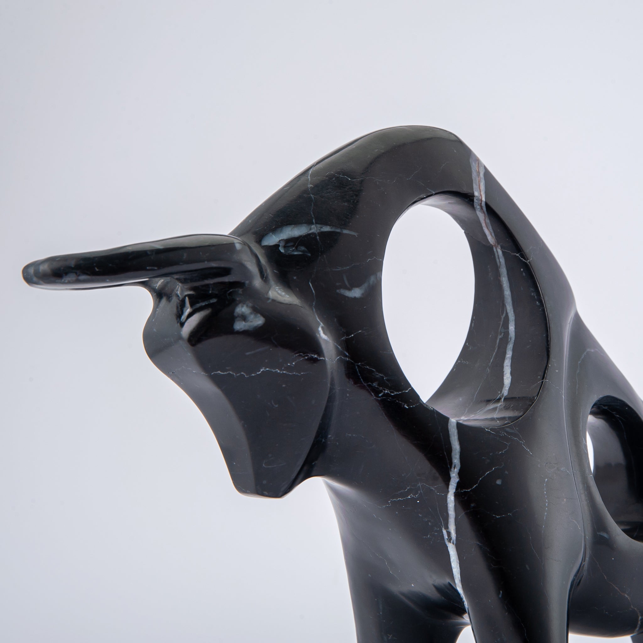 Tauros Skulptur