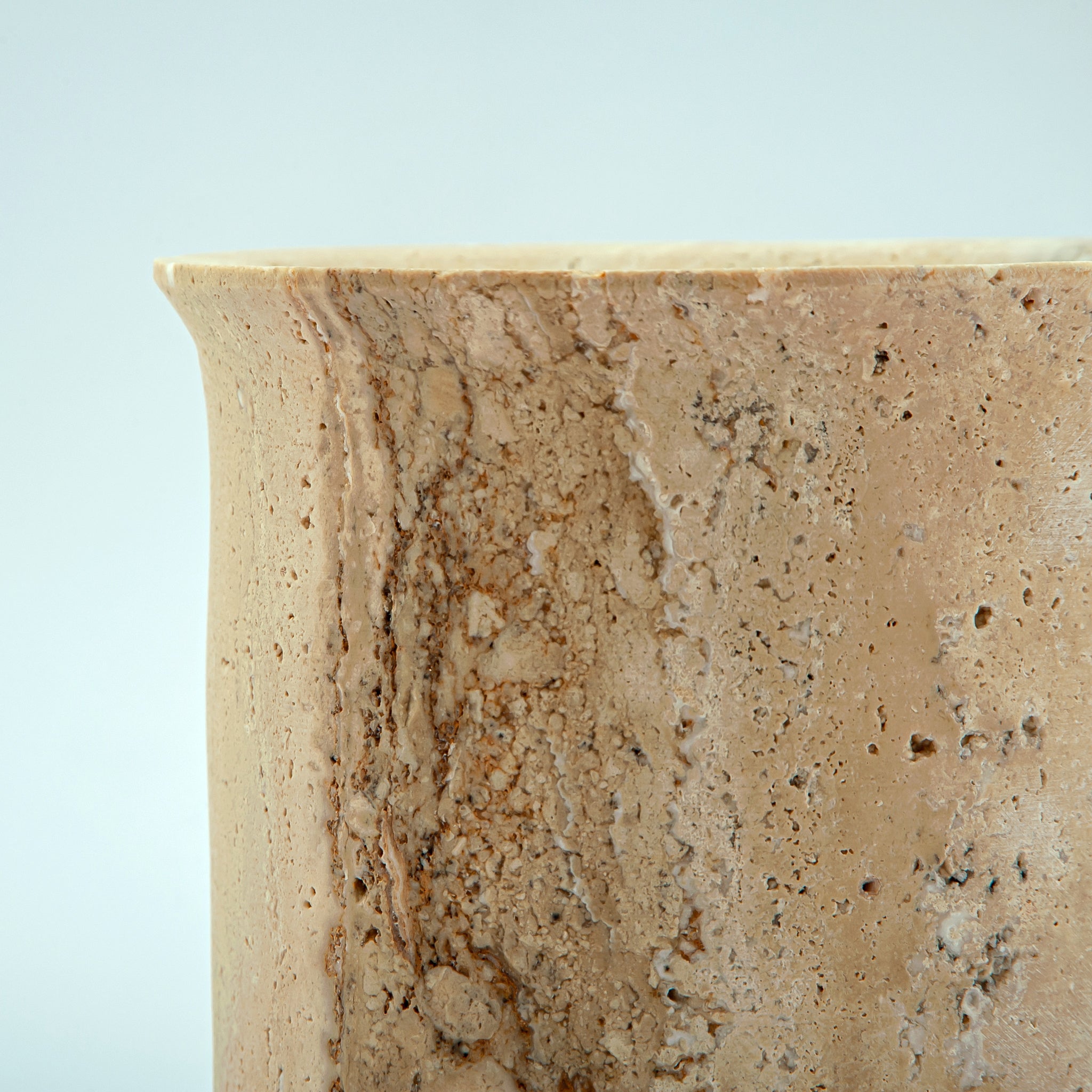 Olyra Vase