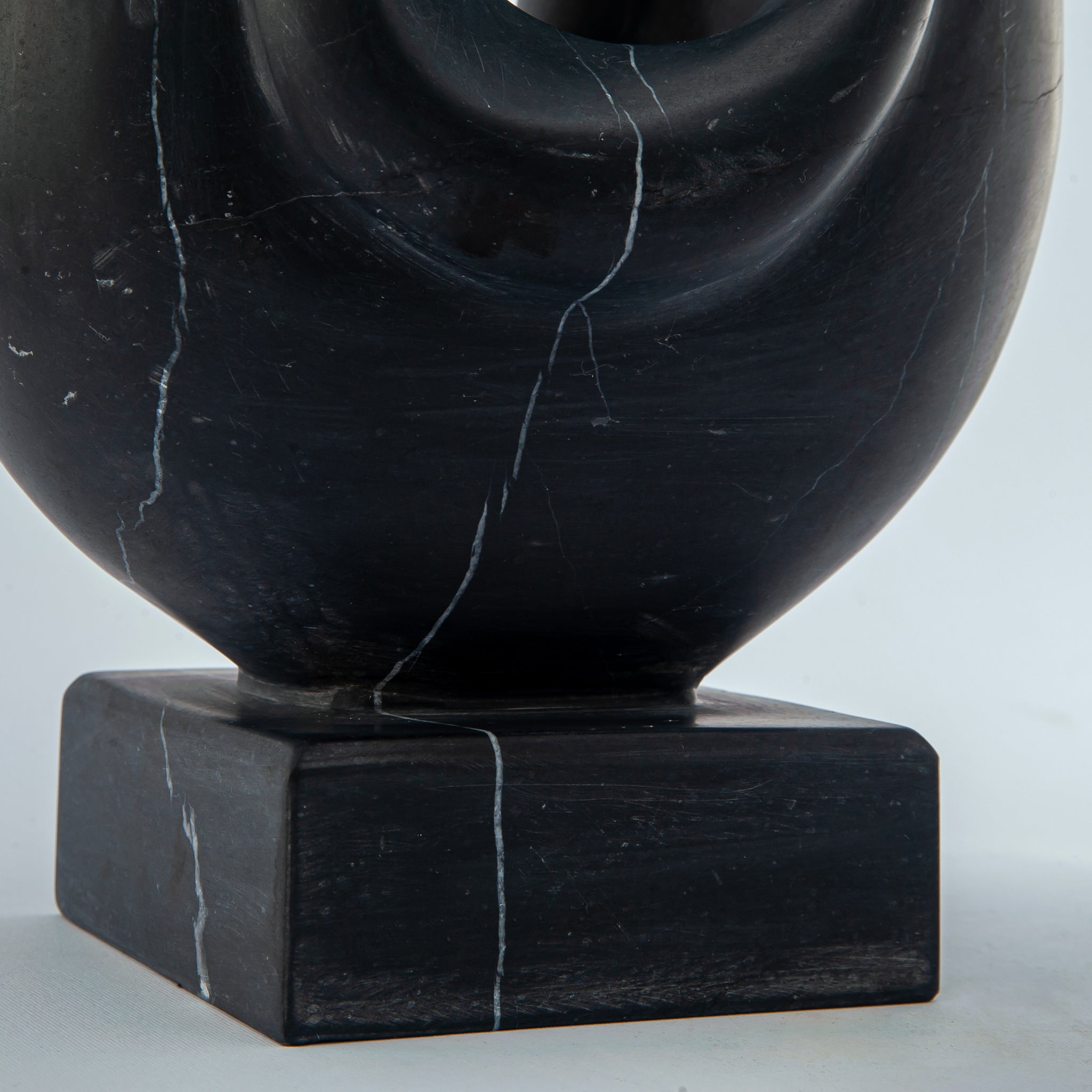 Natilus Statue