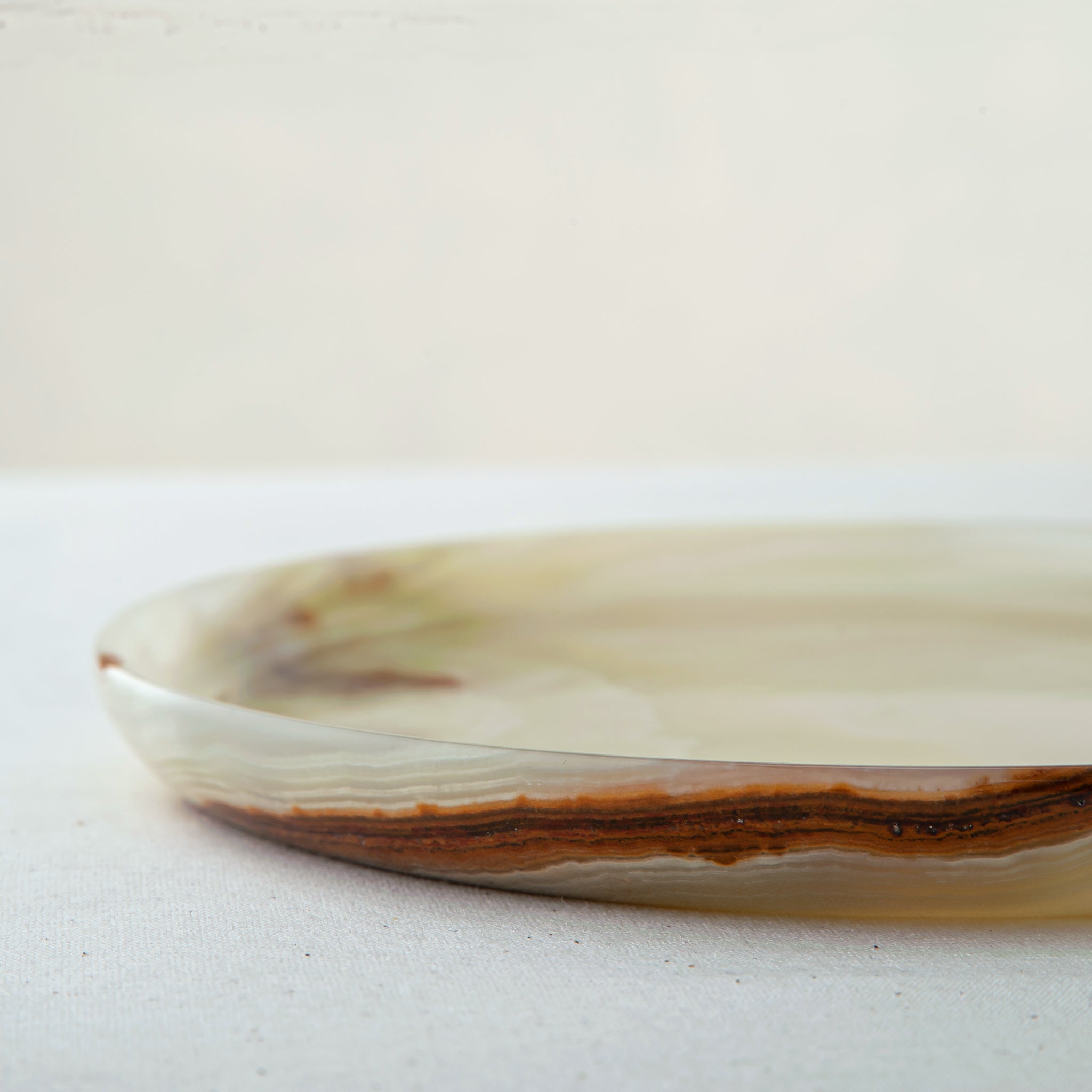 Evania Plate