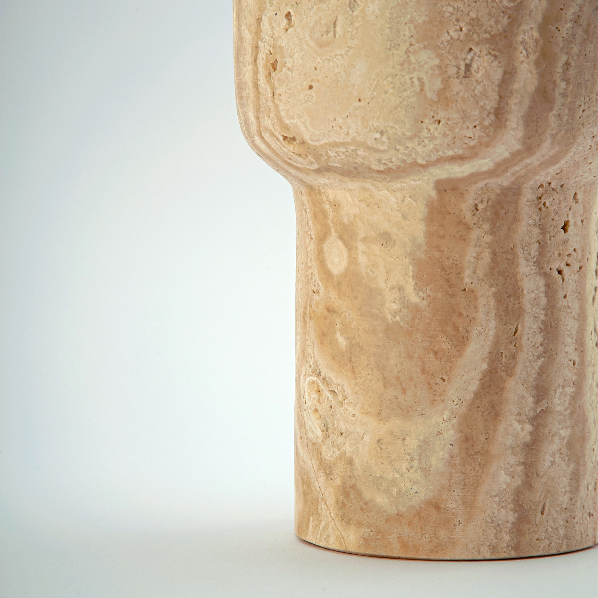 Darenne Vase