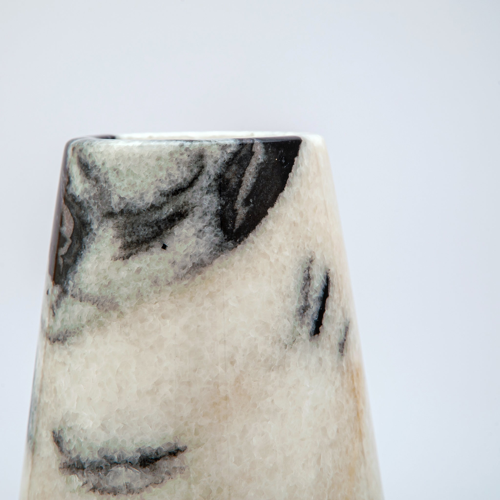 Dalmaris Vase