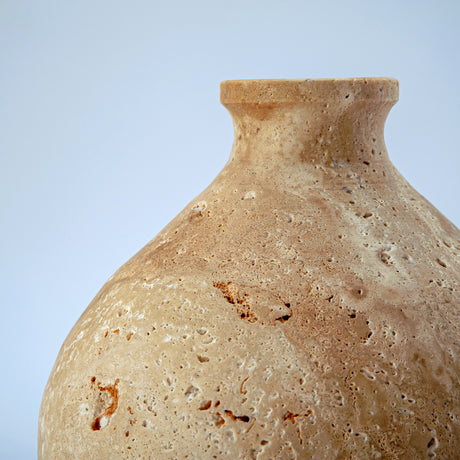 Gaion Vase
