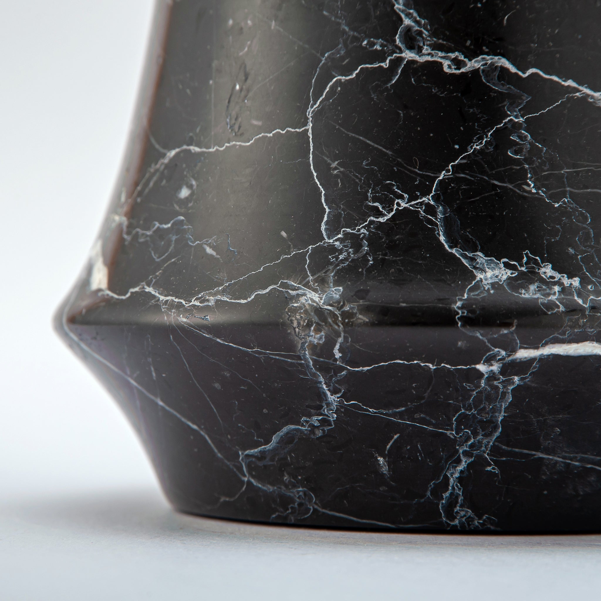 Ardea Vase