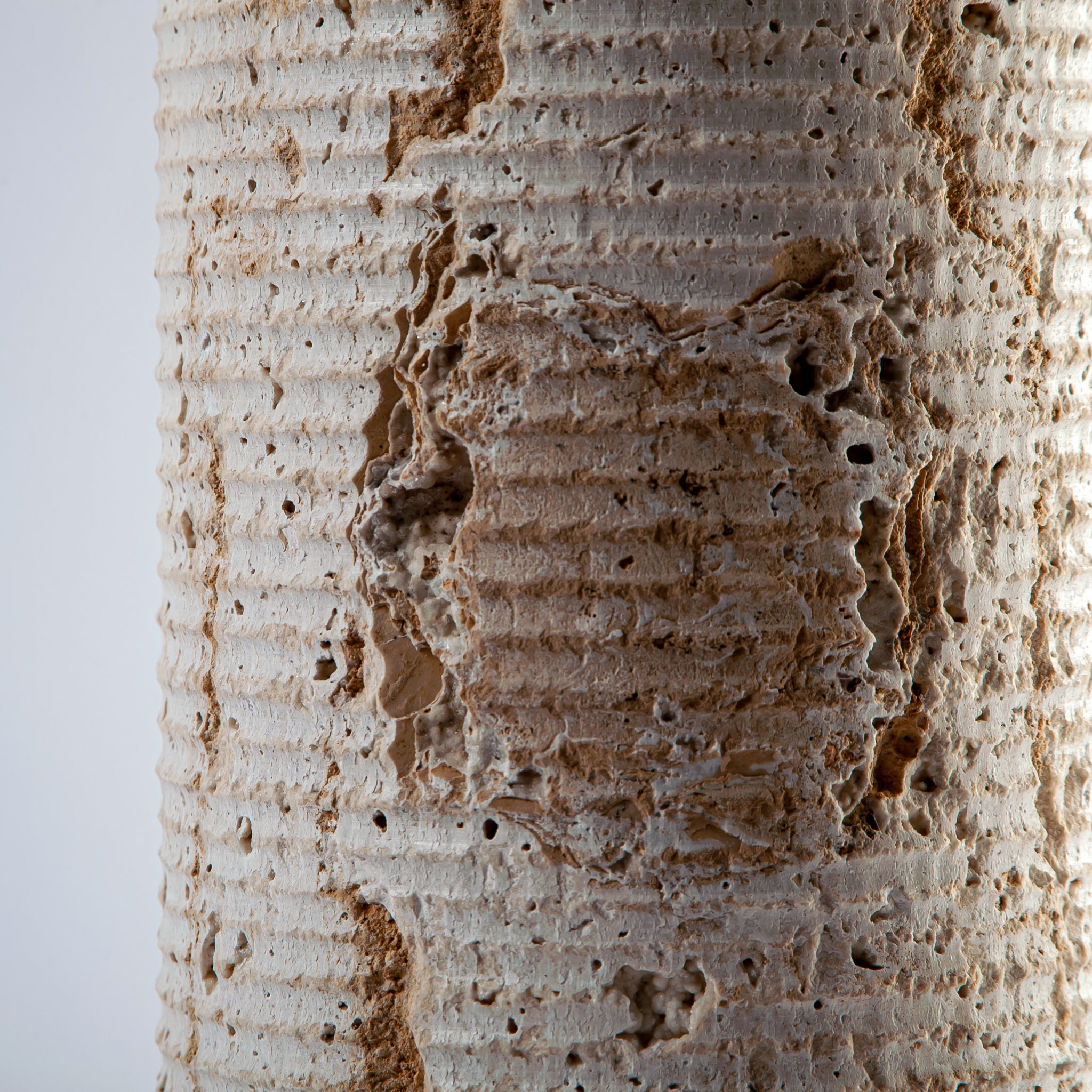 Calvessa Vase