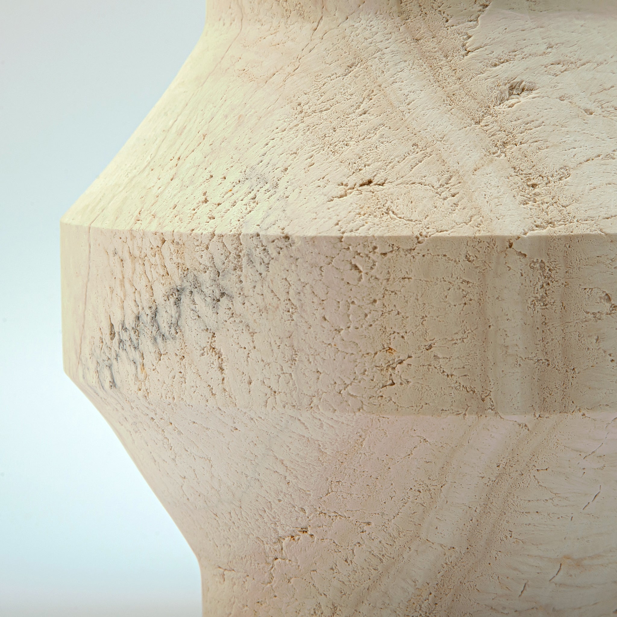 Ravessa Vase