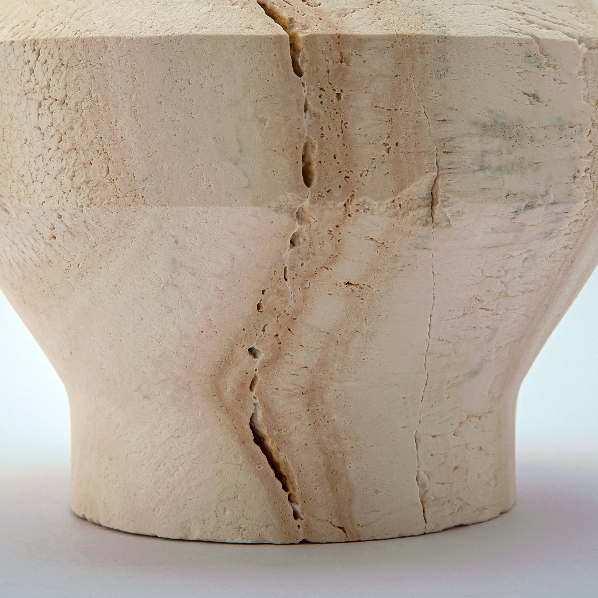 Ravessa Vase