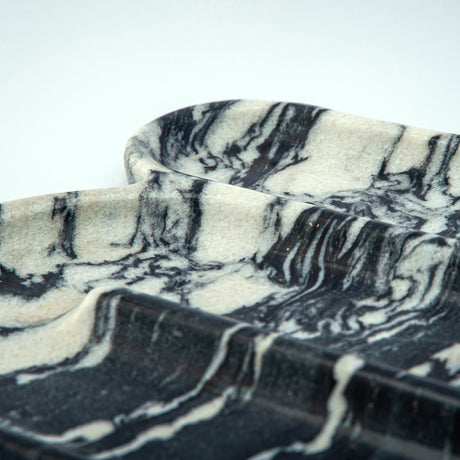 Serpentine Tray