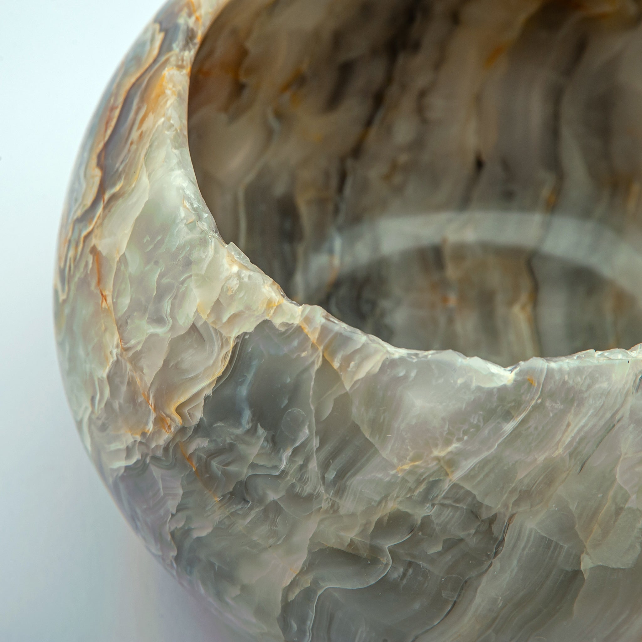 Lyvra Vase