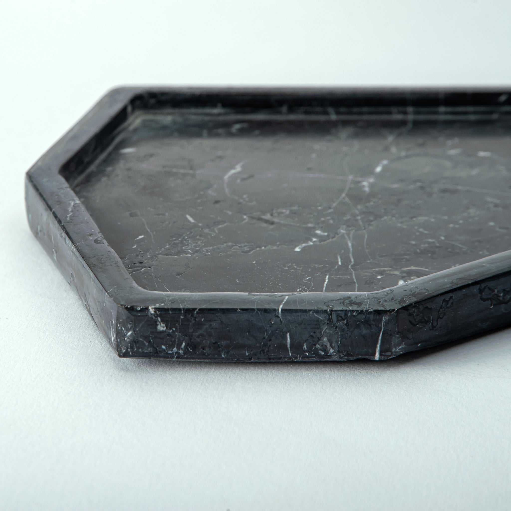 Nera Heptagon Tray