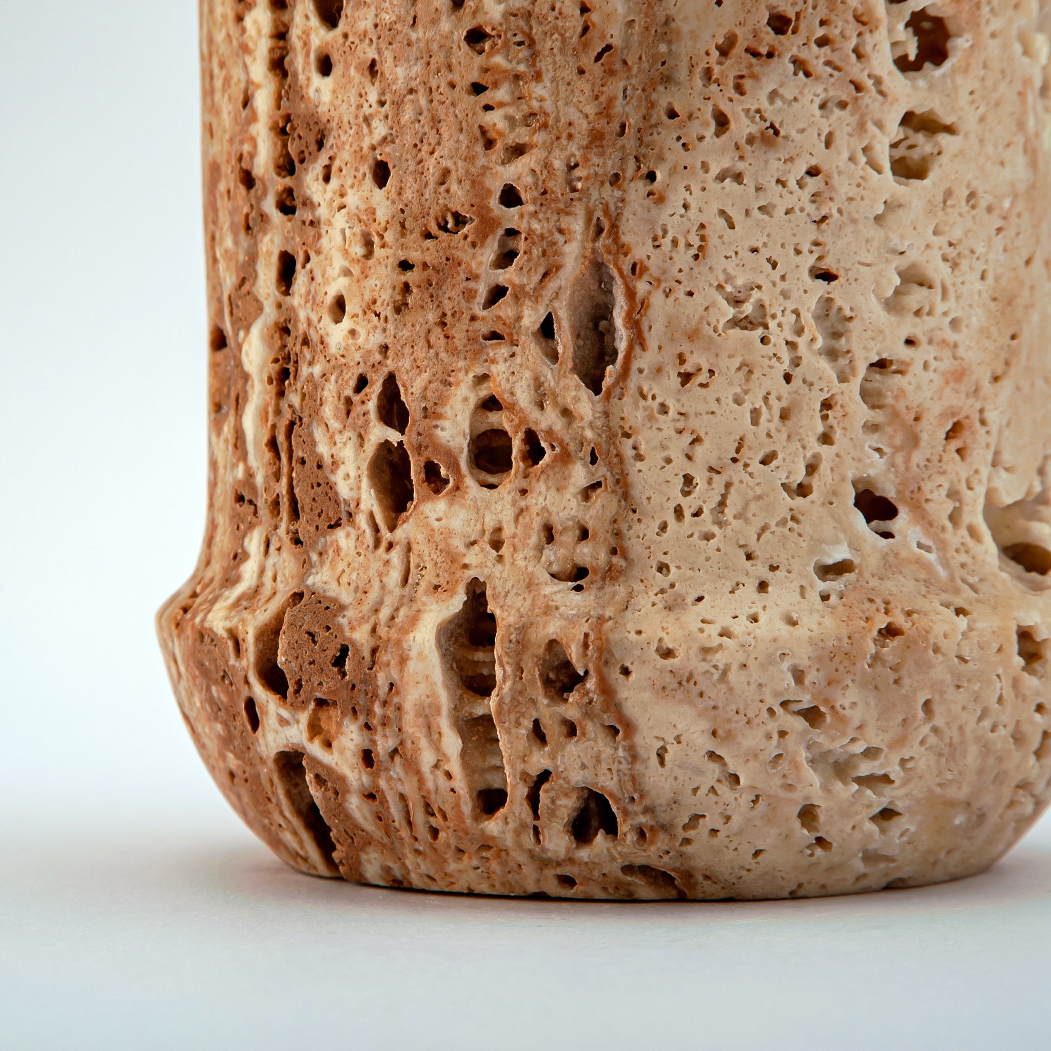 Olyra Vase