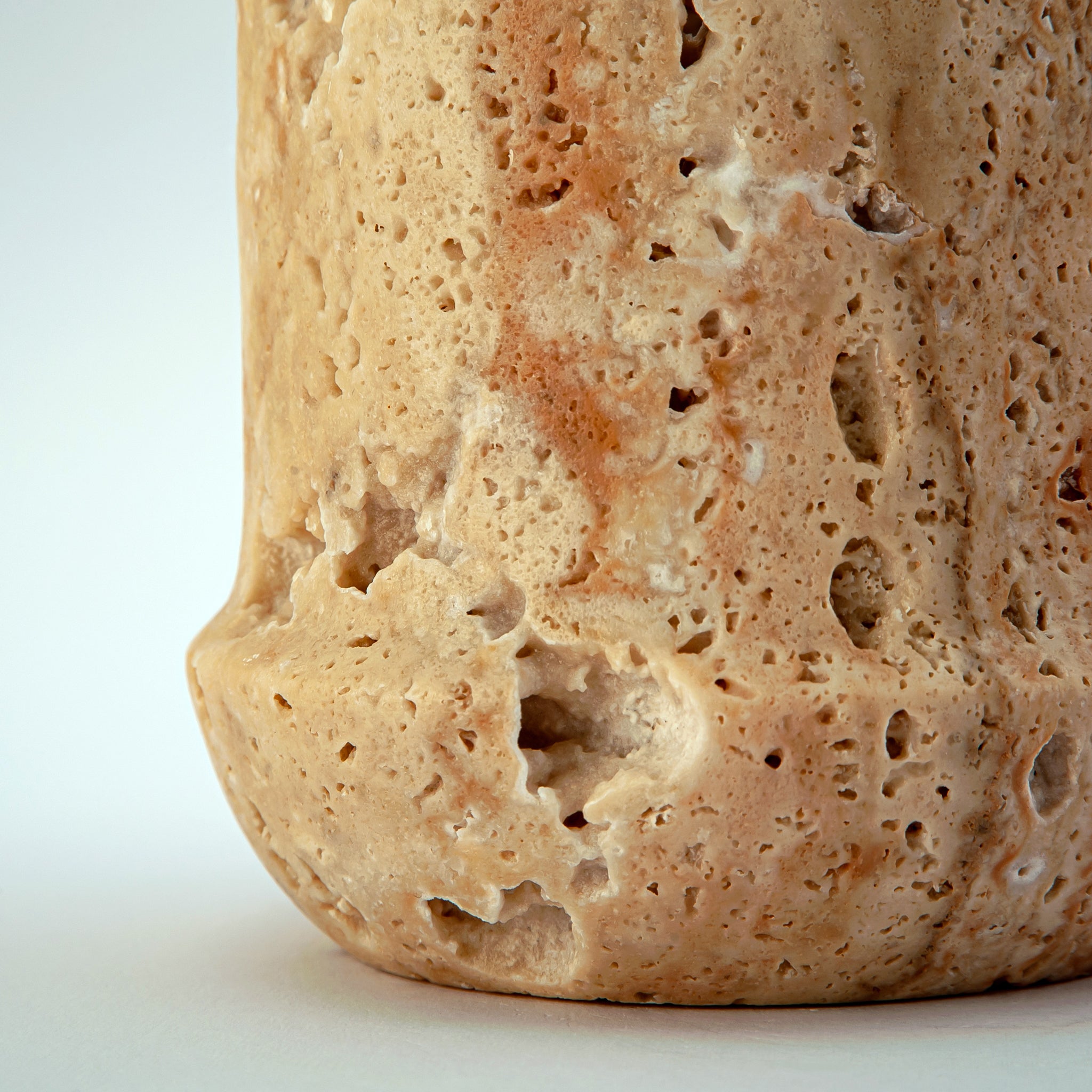 Olyra Vase