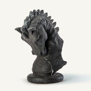 Nero Equus Skulptur