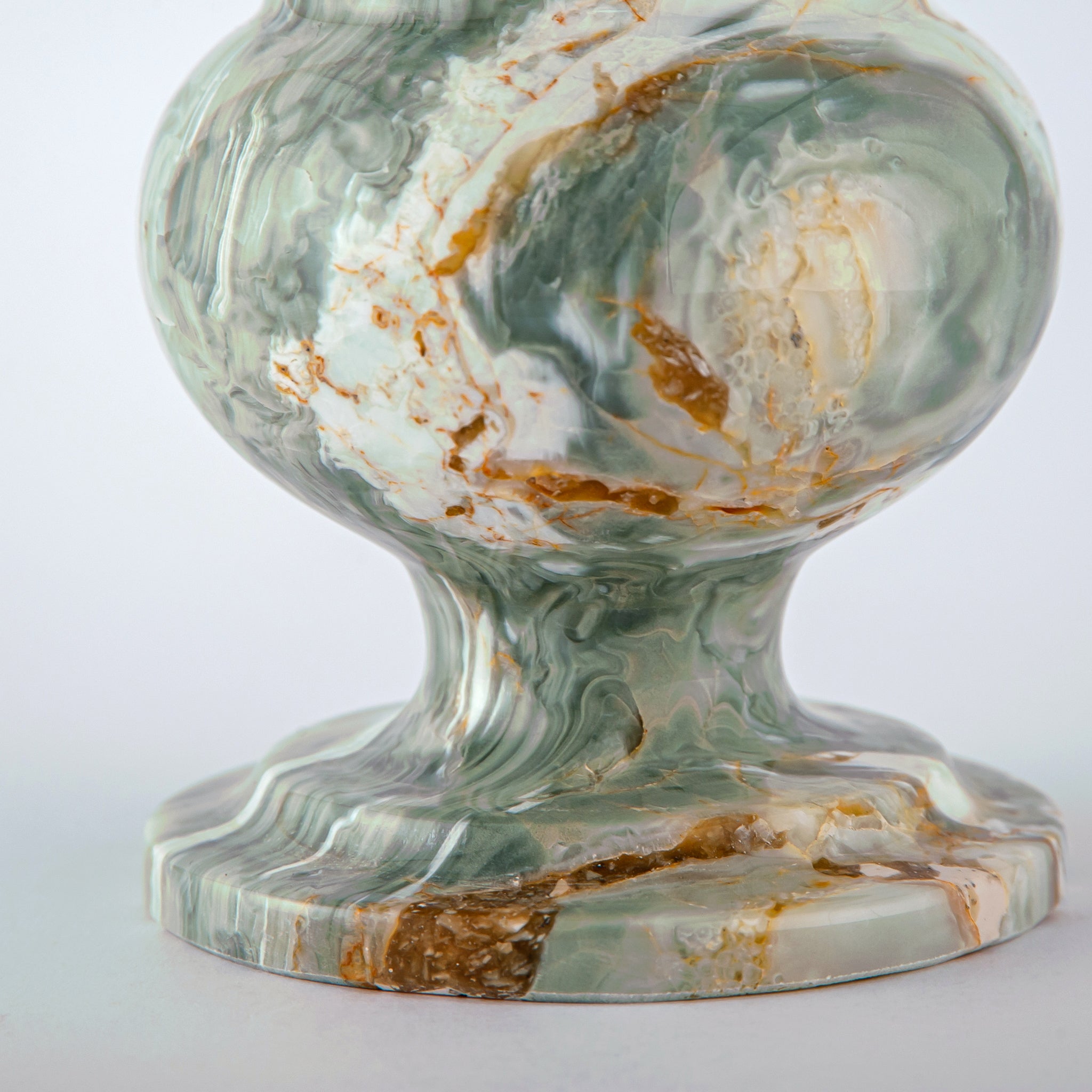 Verdyra Vase