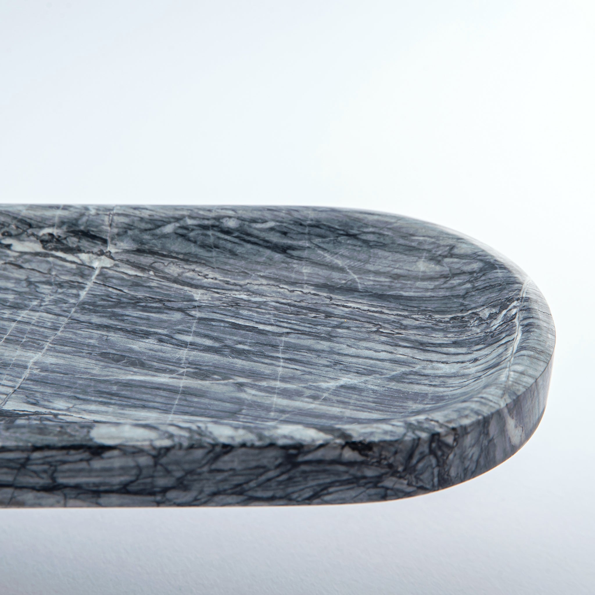 Ebonveil Tray