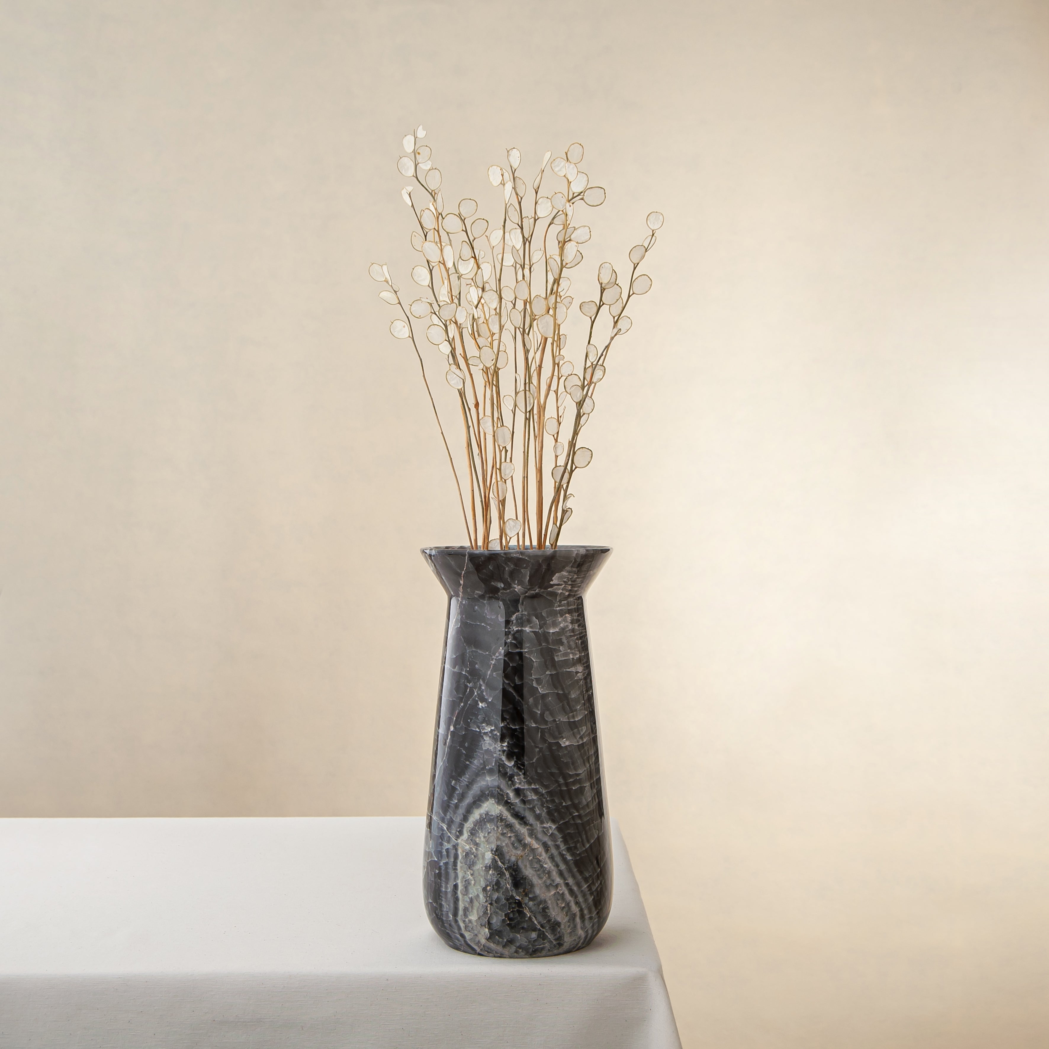 Elarion Vase