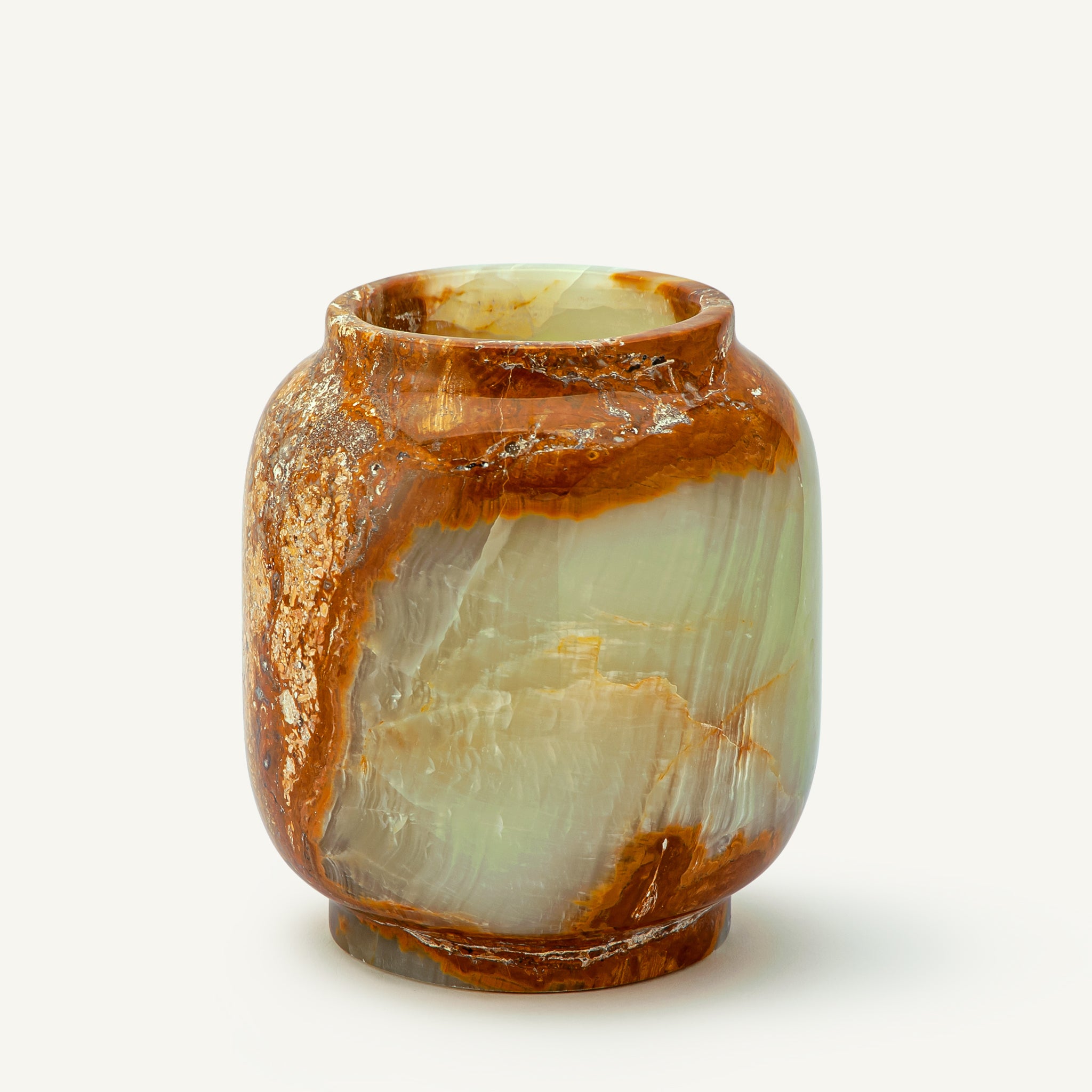 Olivyne Vase