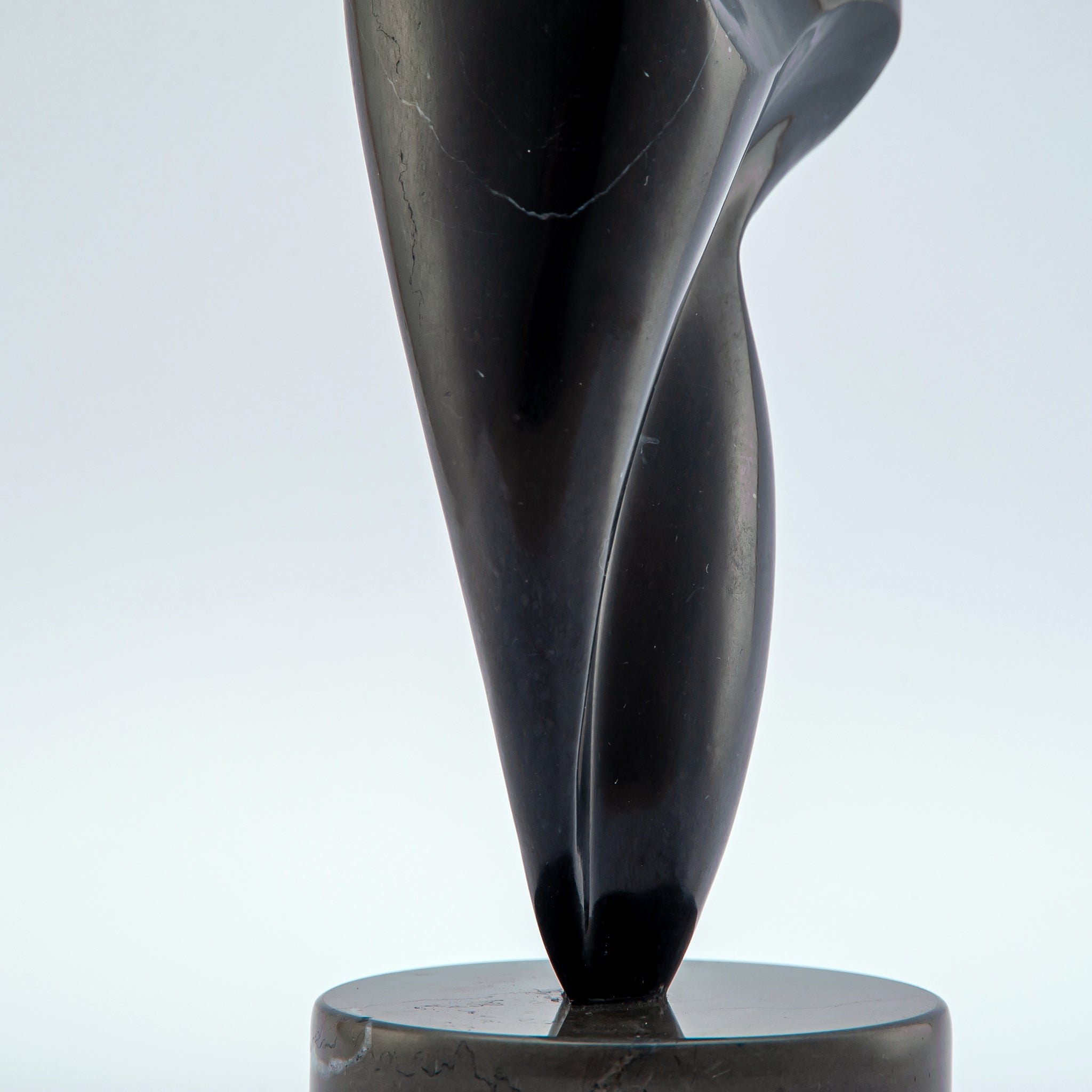 Swelia Sculpture