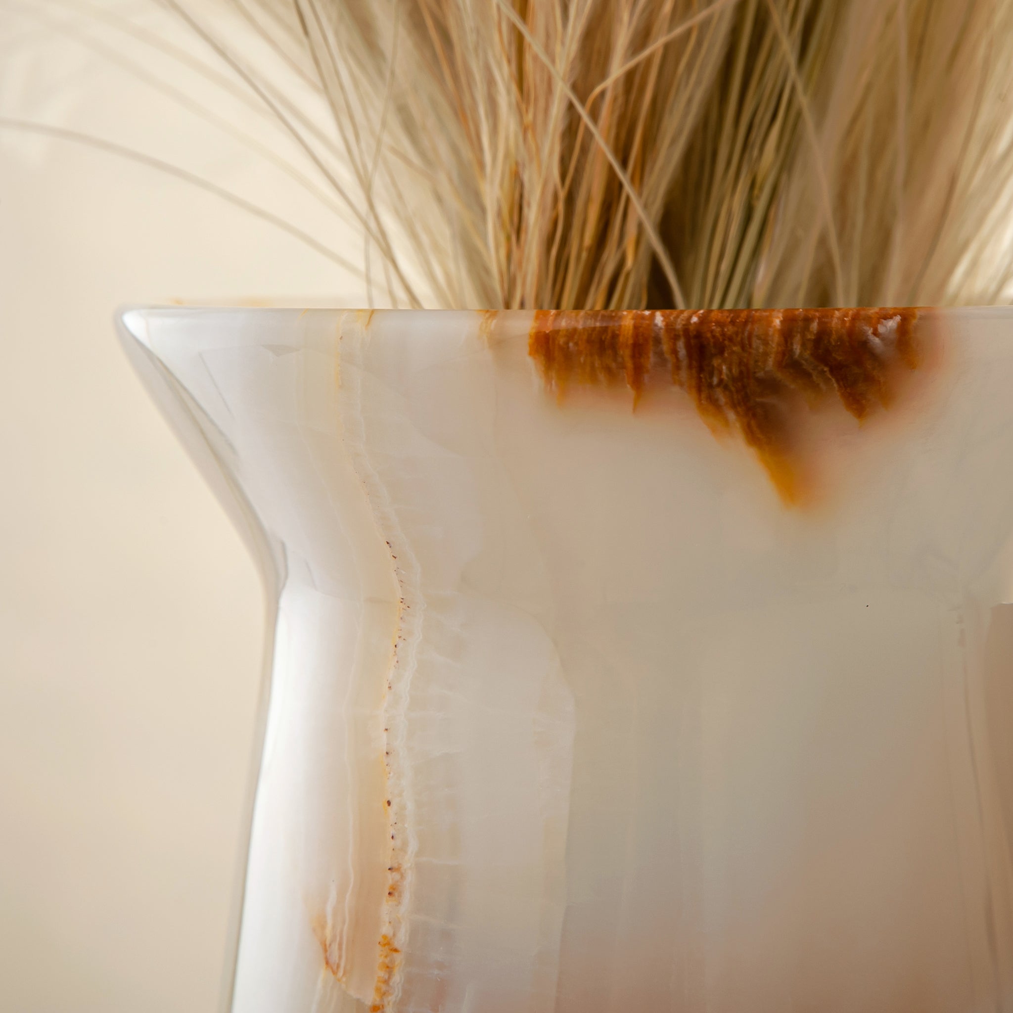 Elarion Vase