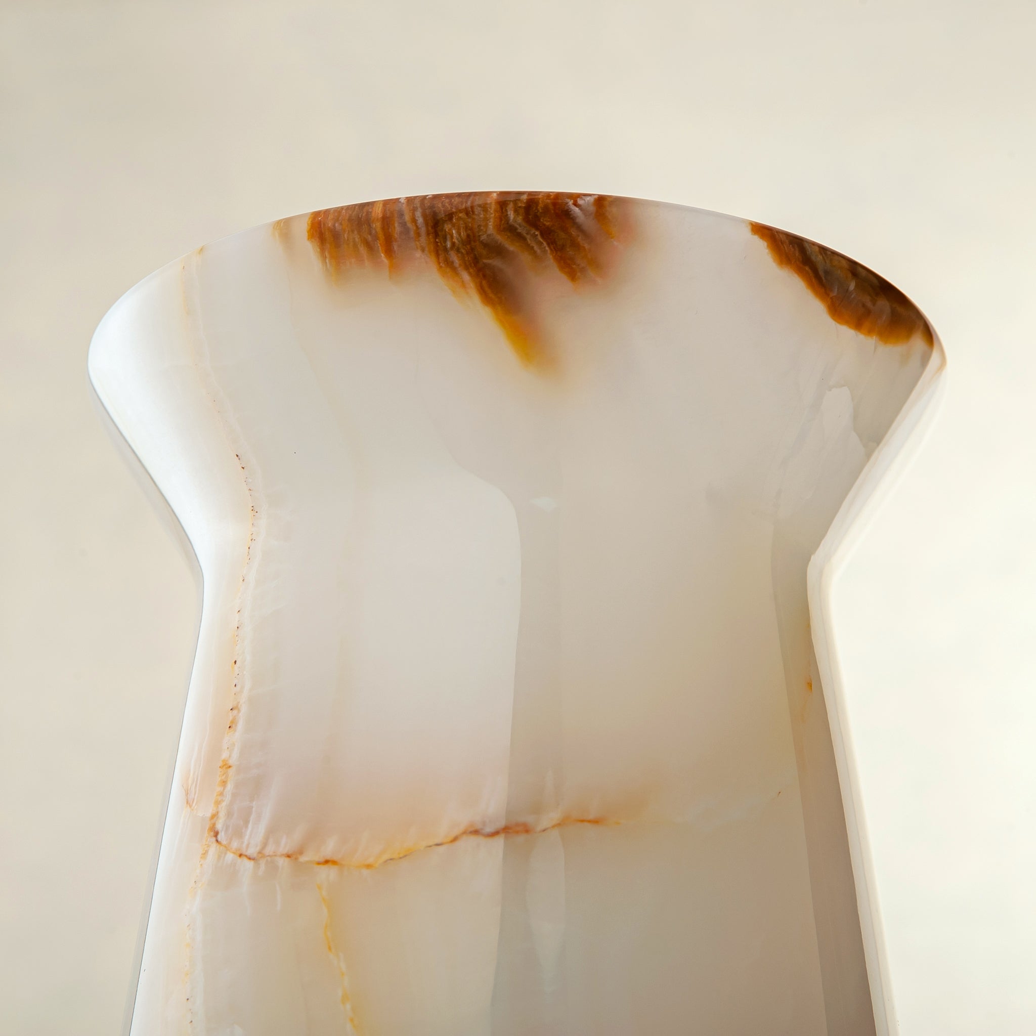 Elarion Vase