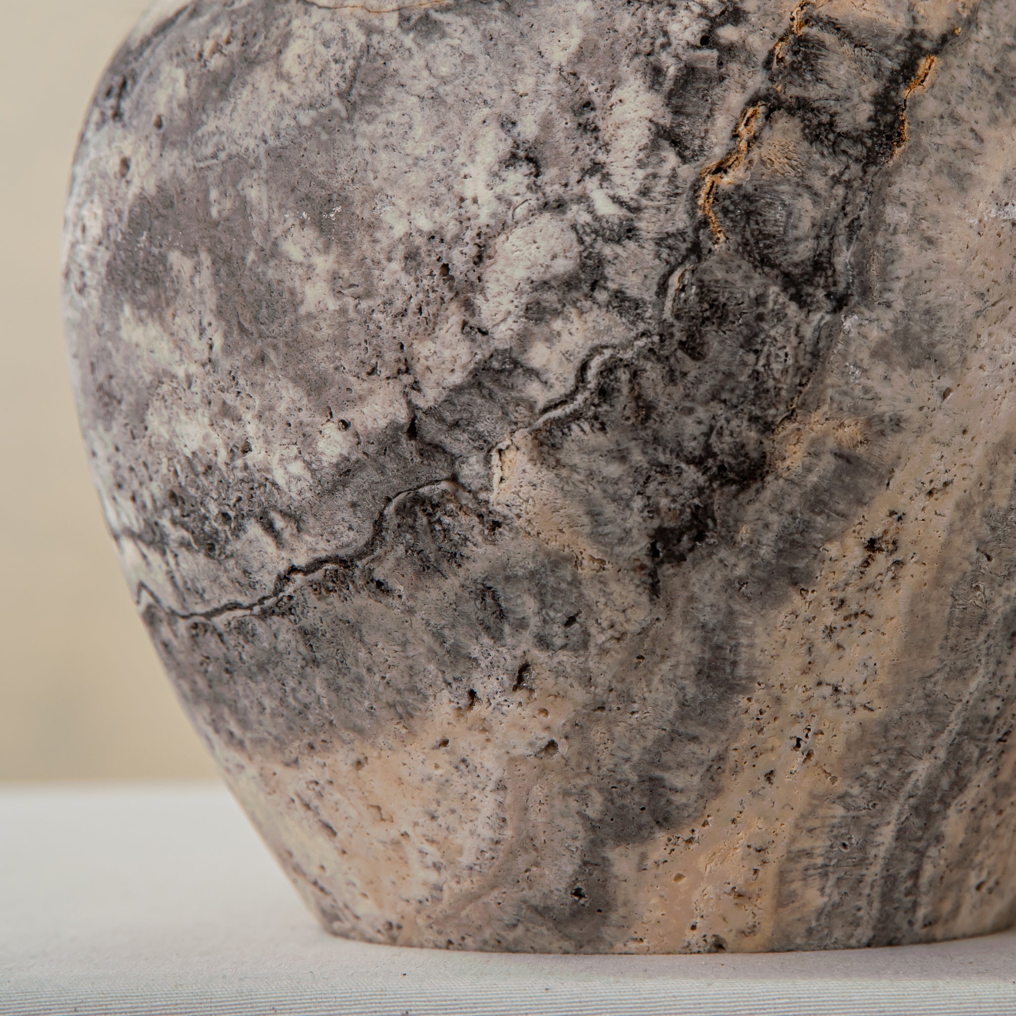 Atelia Vase