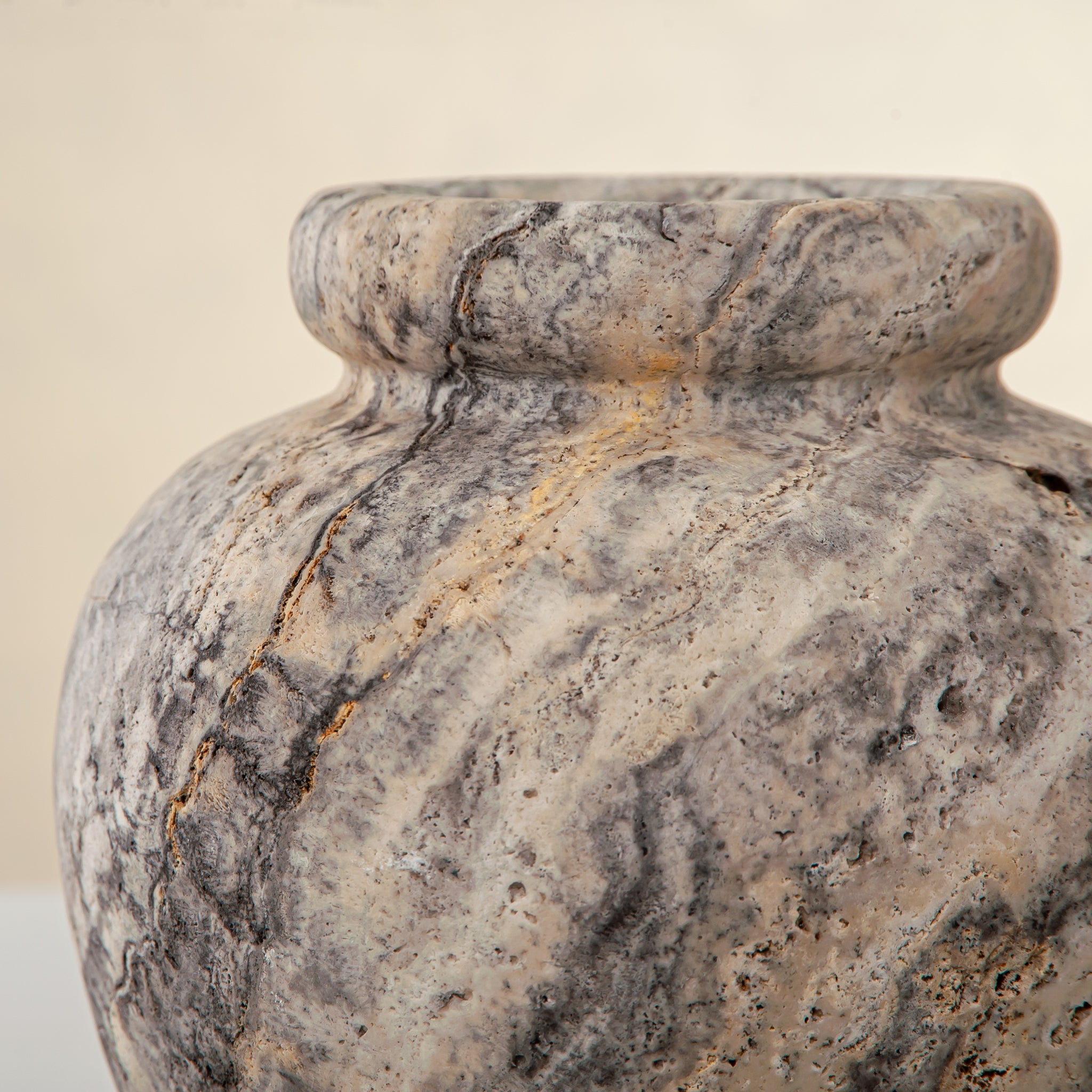 Atelia Vase