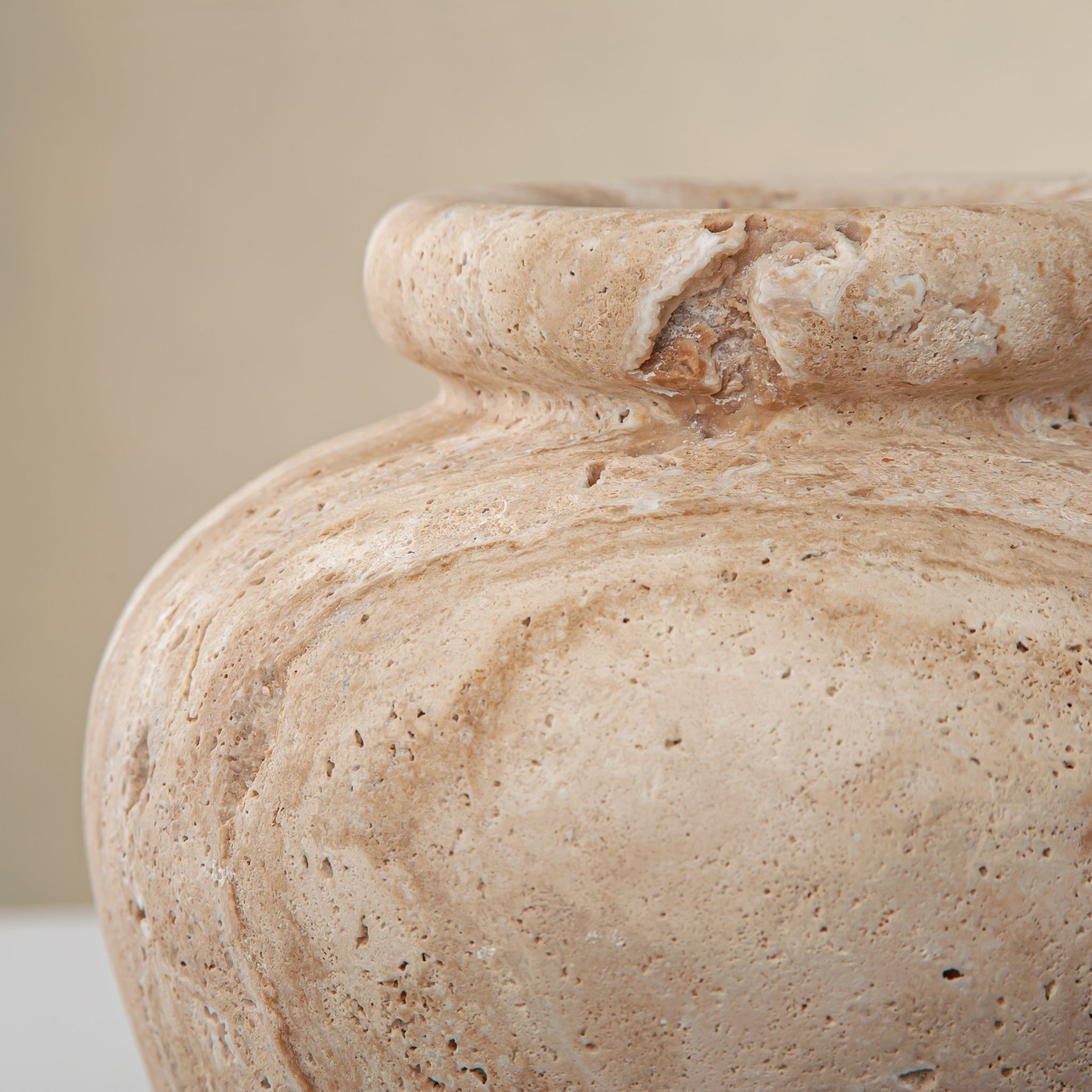 Atelia Vase