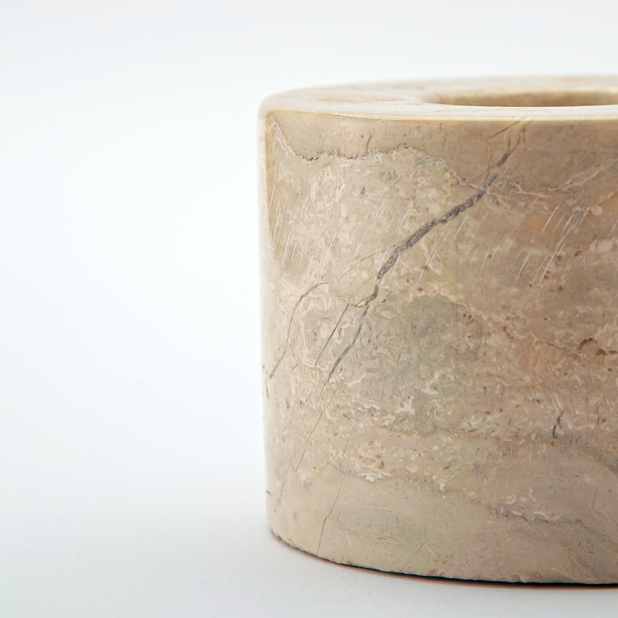 Menos Candle Holder