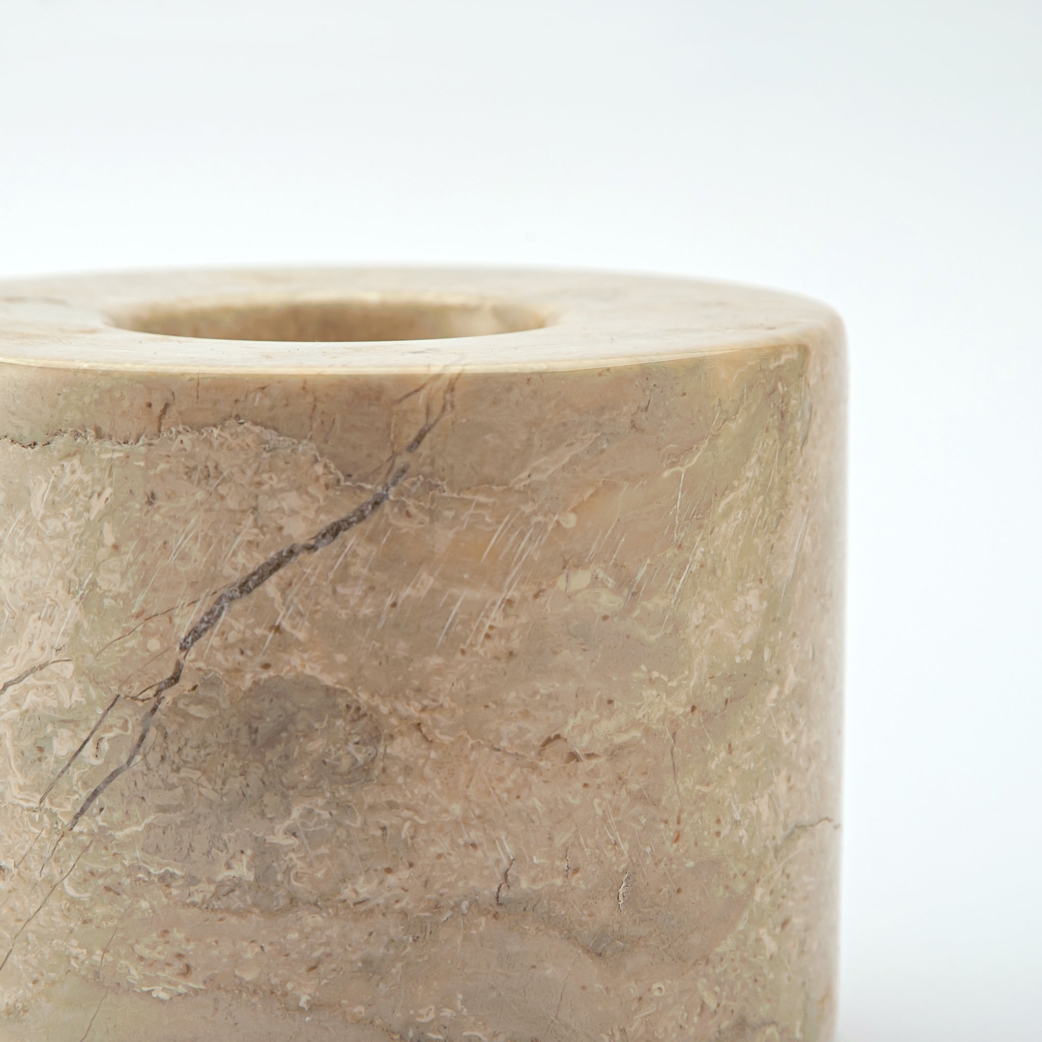 Menos Candle Holder