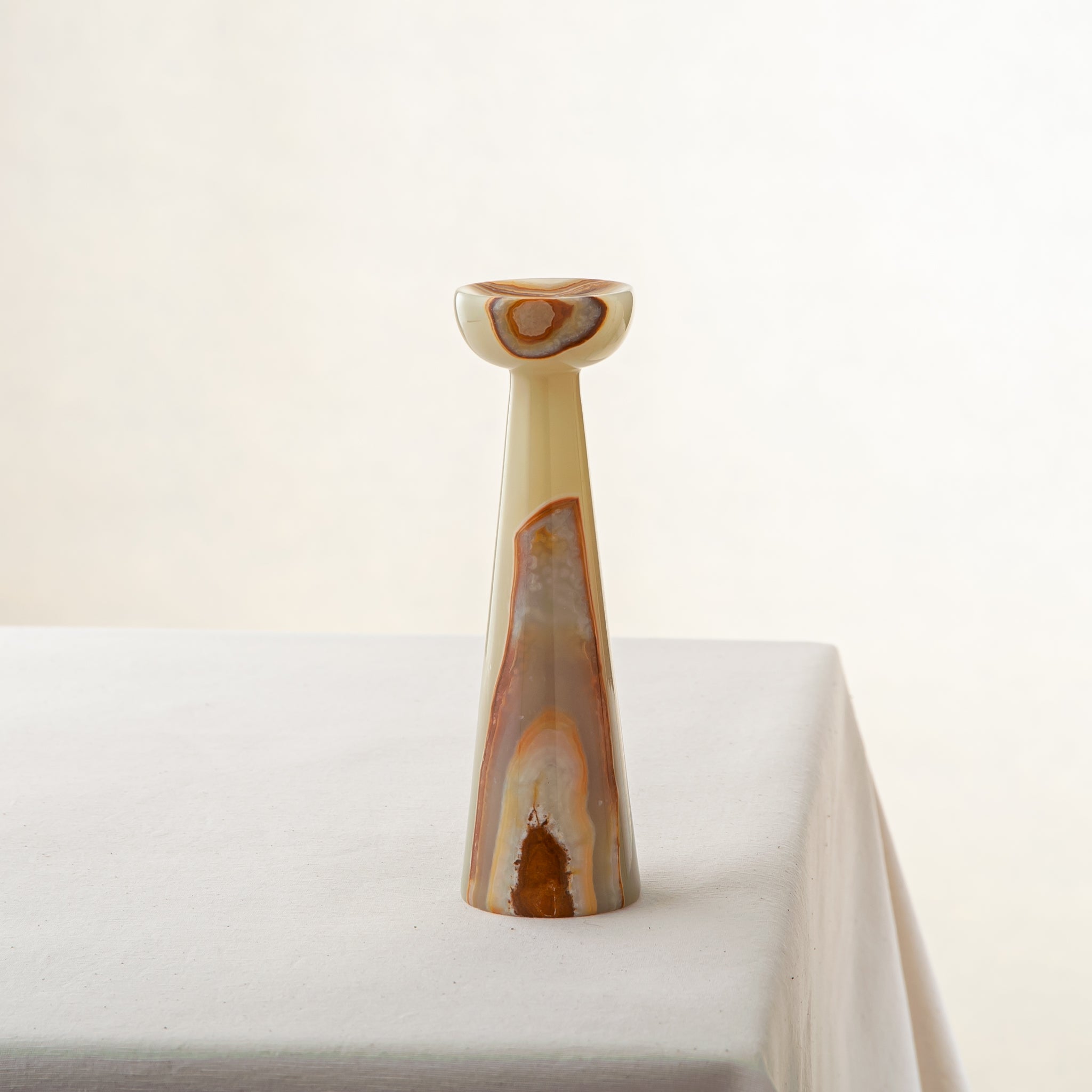 Elontra Candle Holder