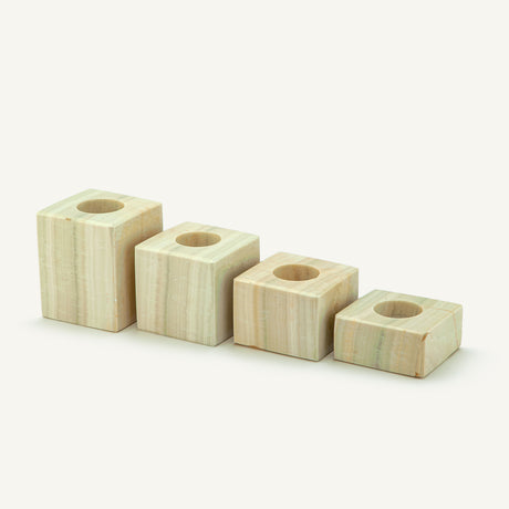 Solvian Candle Holder Set