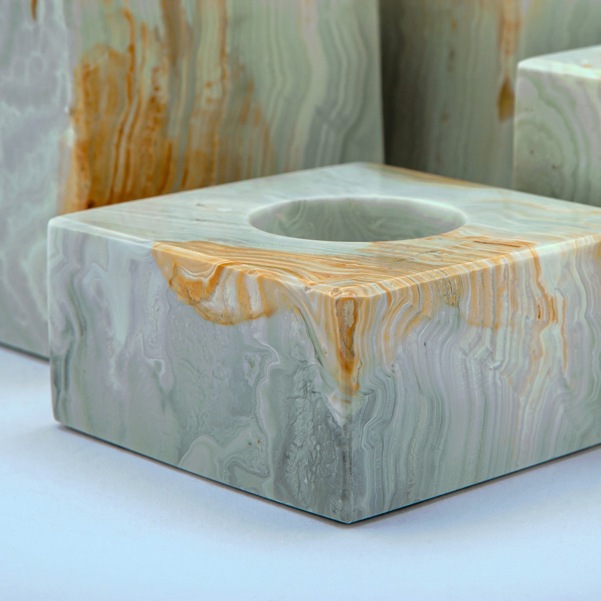 Solvian Candle Holder Set