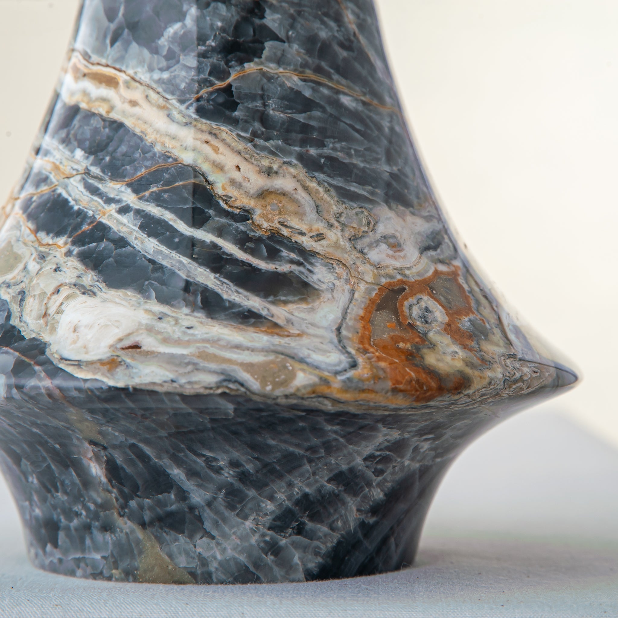 Avenza Vase