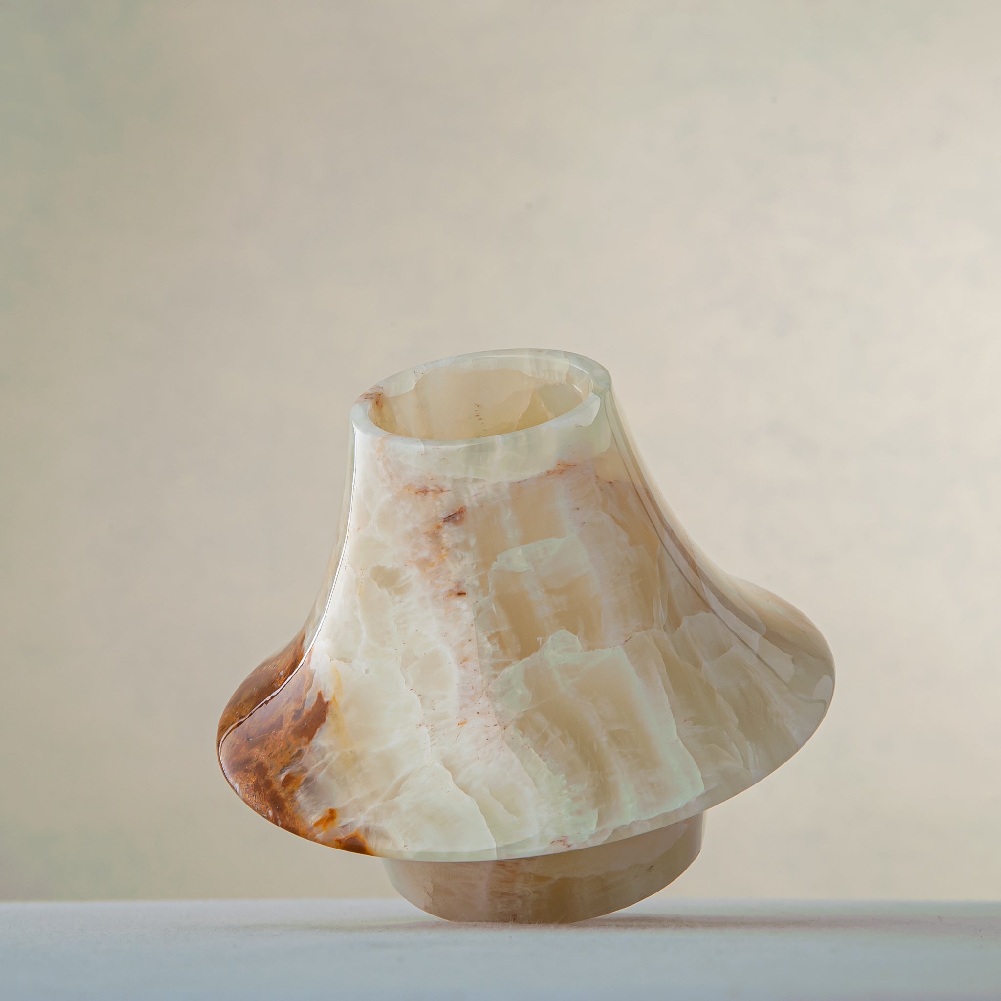 Elenio Vase