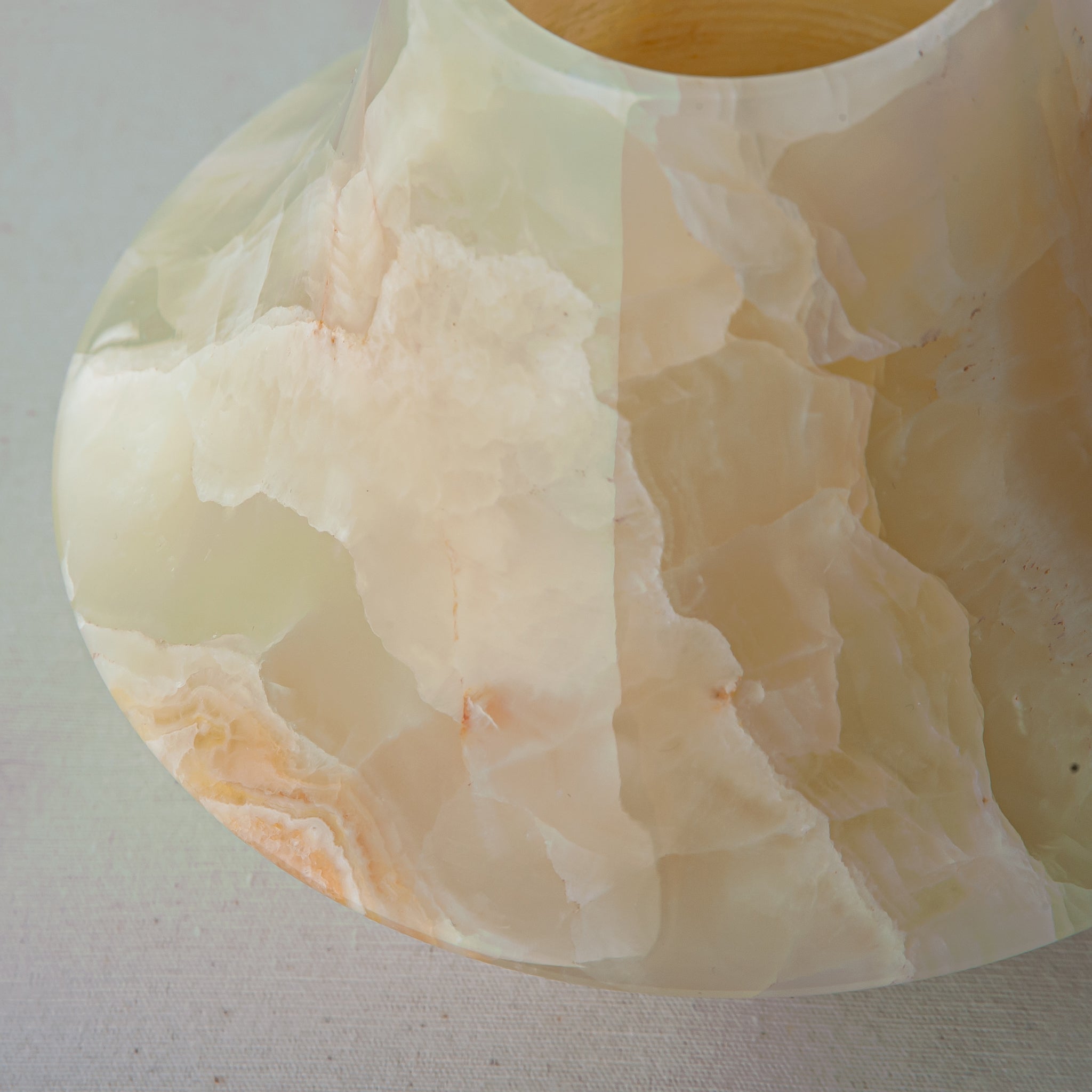 Elenio Vase