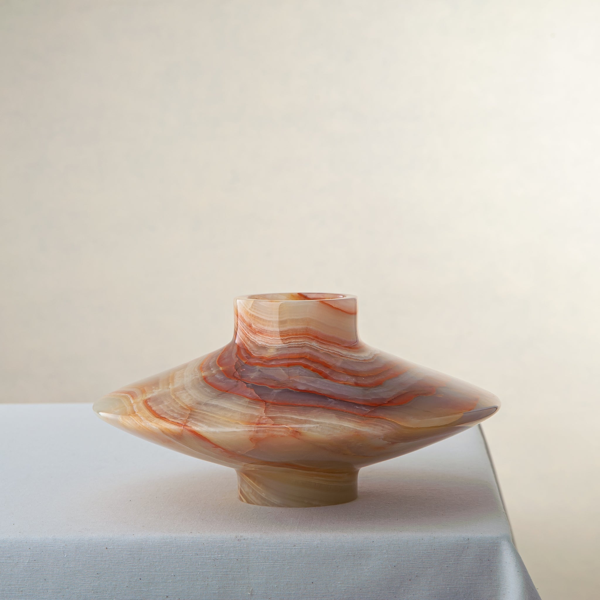 Elunari Vase