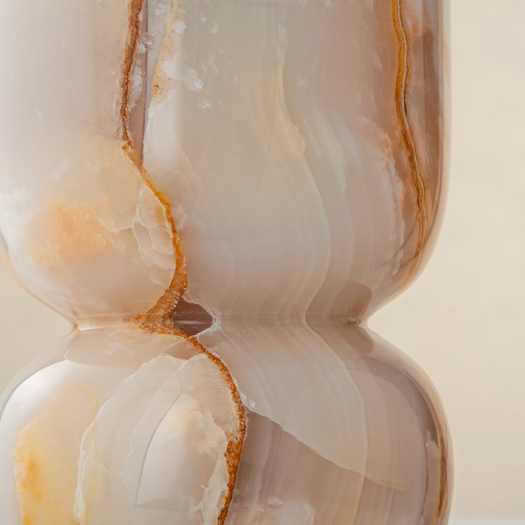 Aurelith Vase