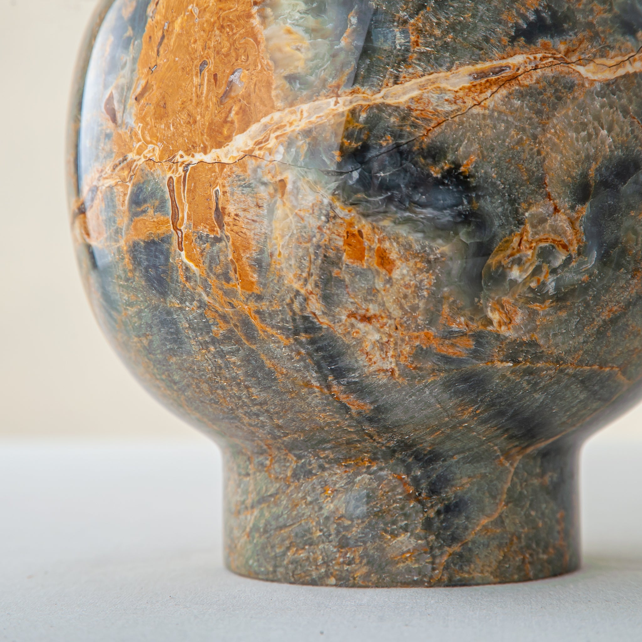Damaris Vase
