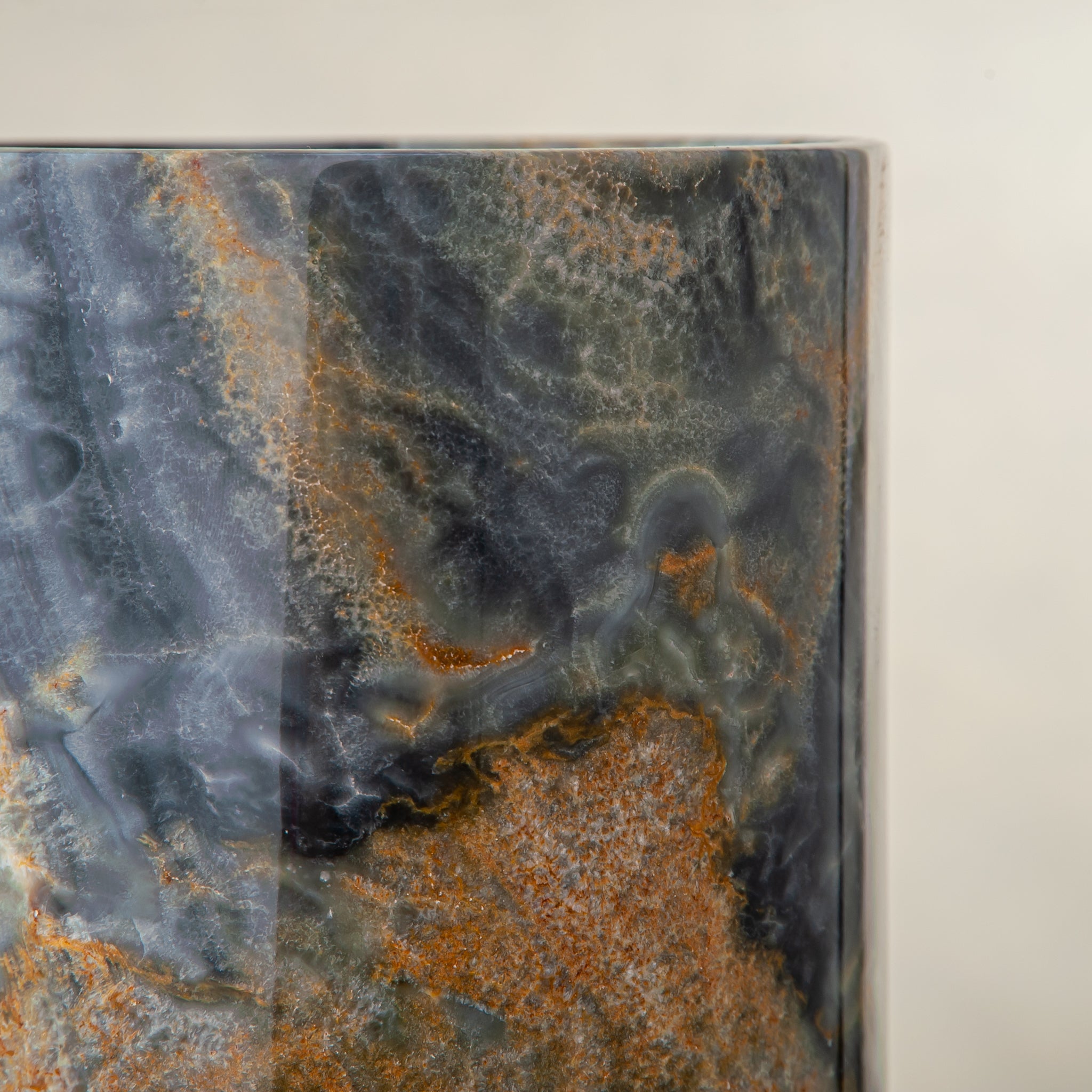 Pelago Vase