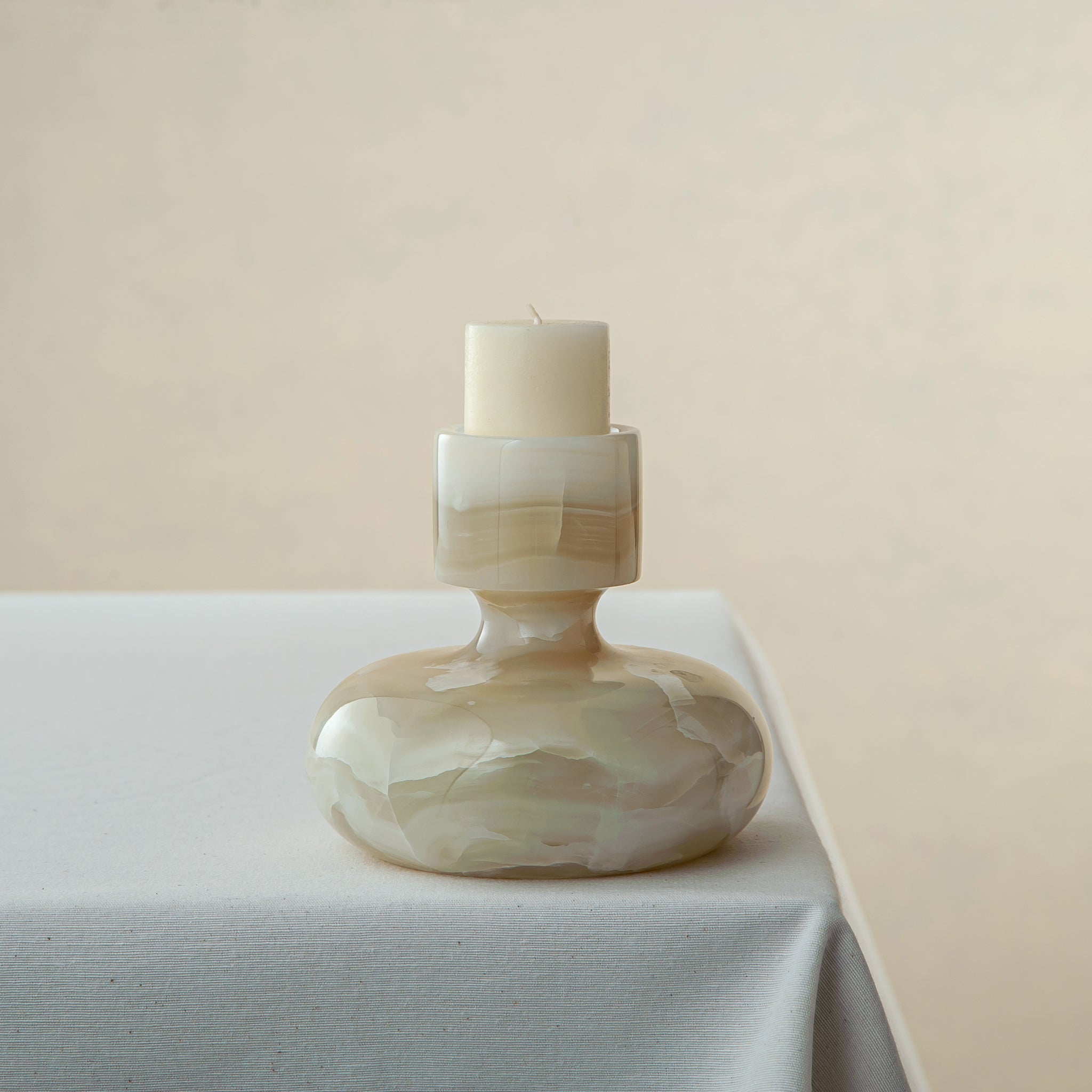 Irus Candle Holder
