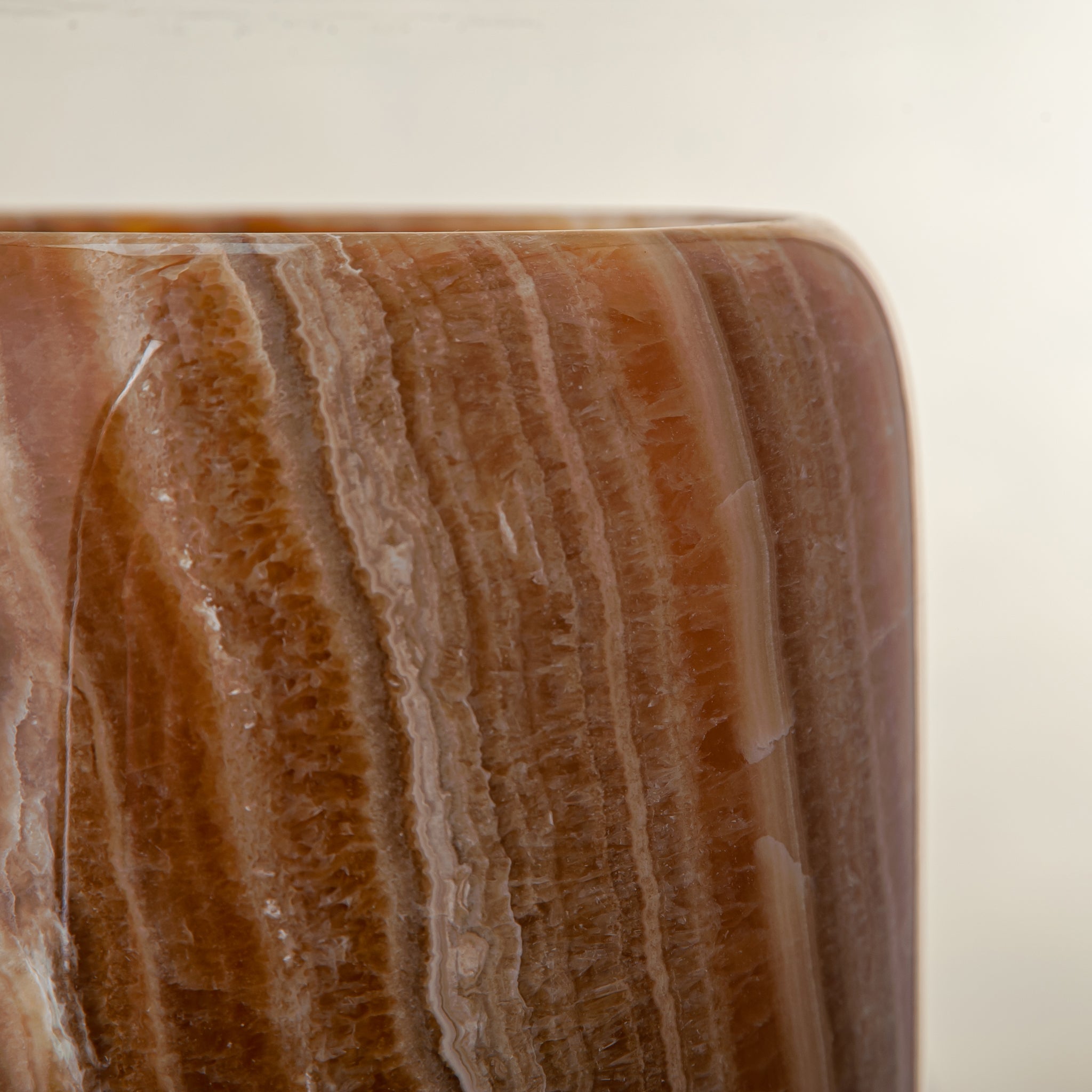 Chthon Vase