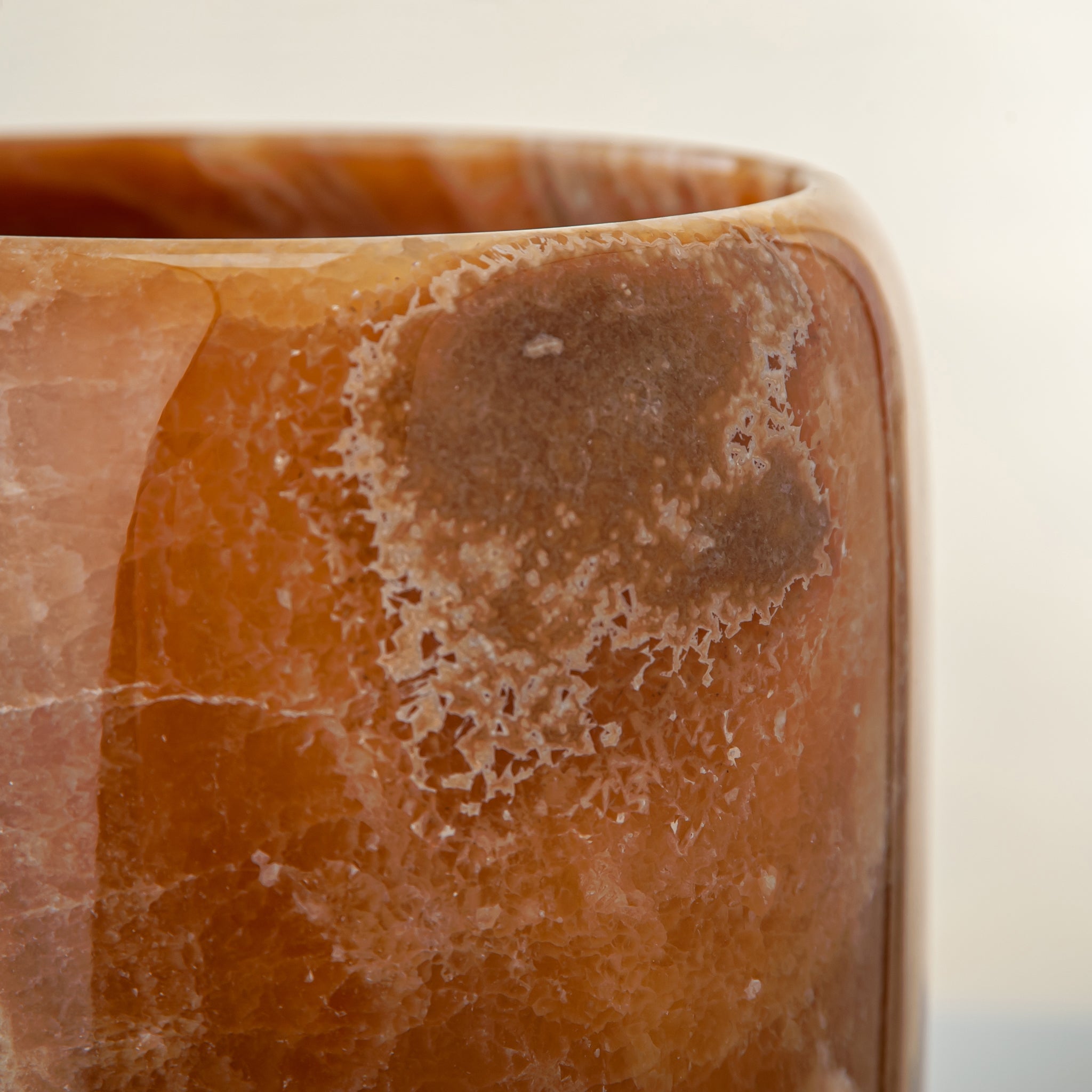 Chthon Vase