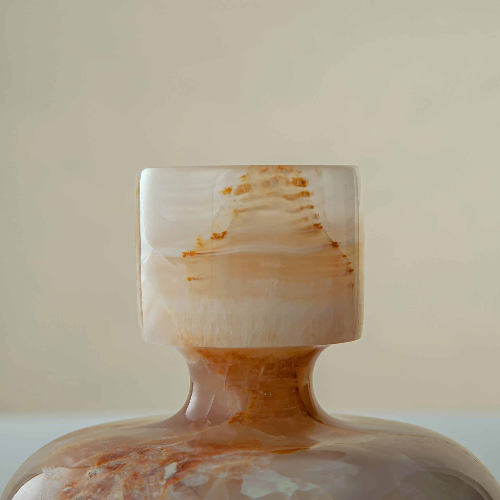 Irus Candle Holder