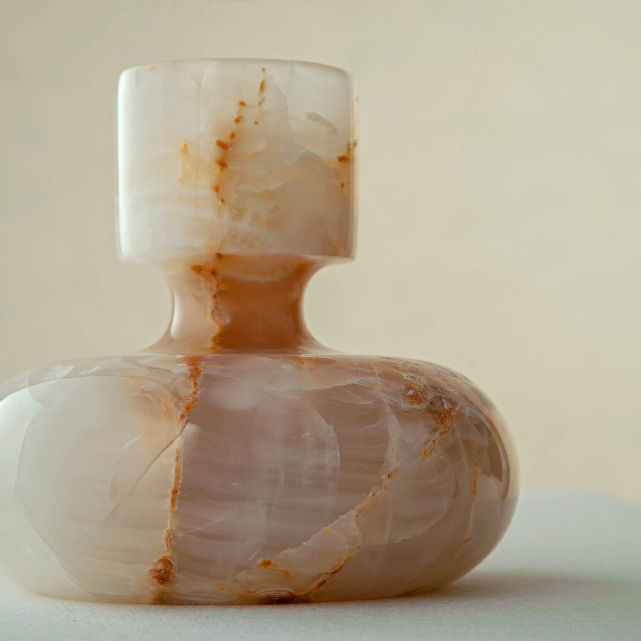 Irus Candle Holder