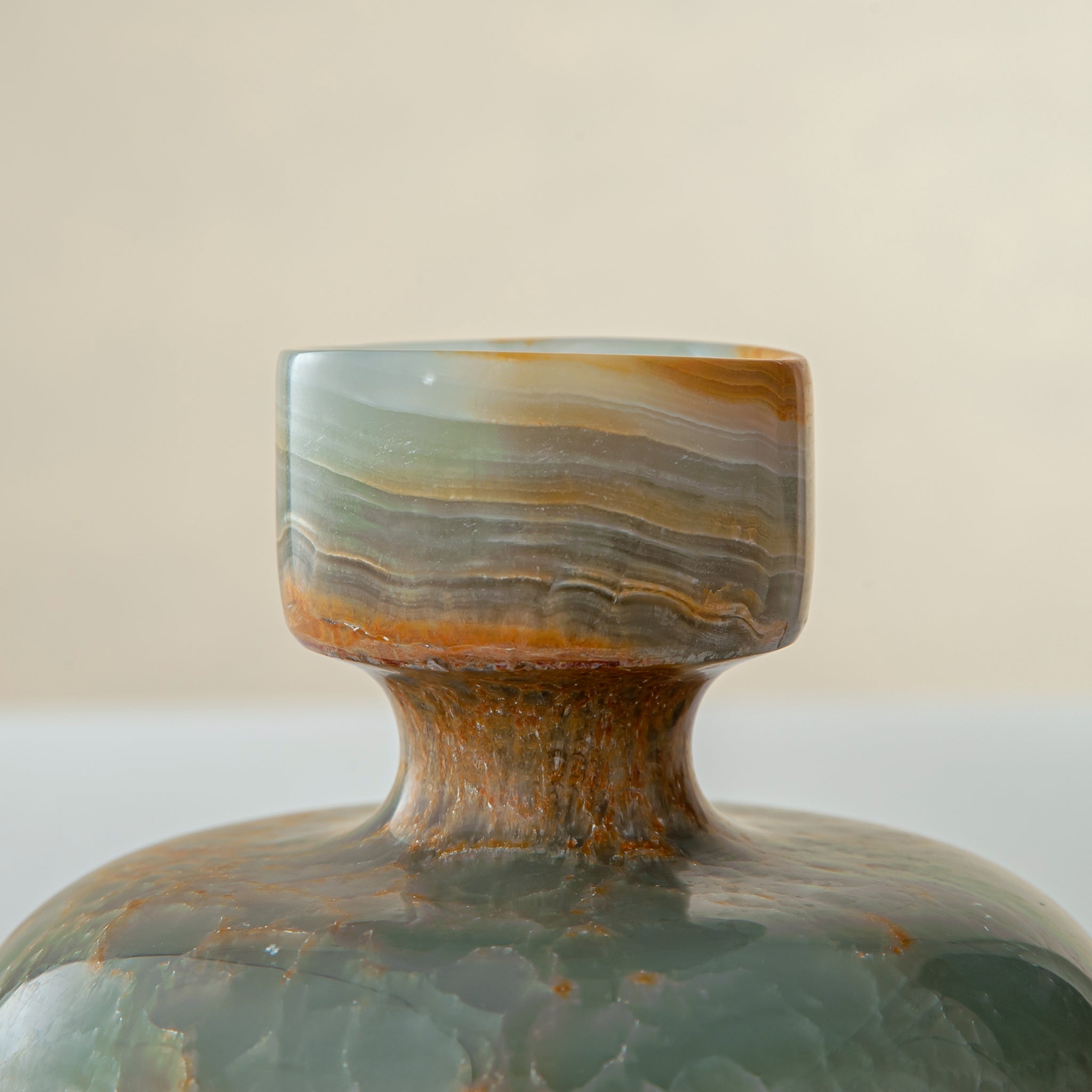 Irus Candle Holder