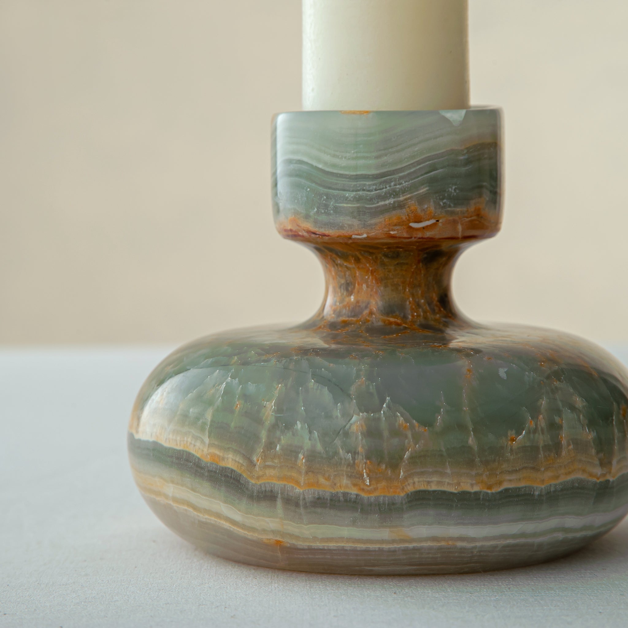 Irus Candle Holder